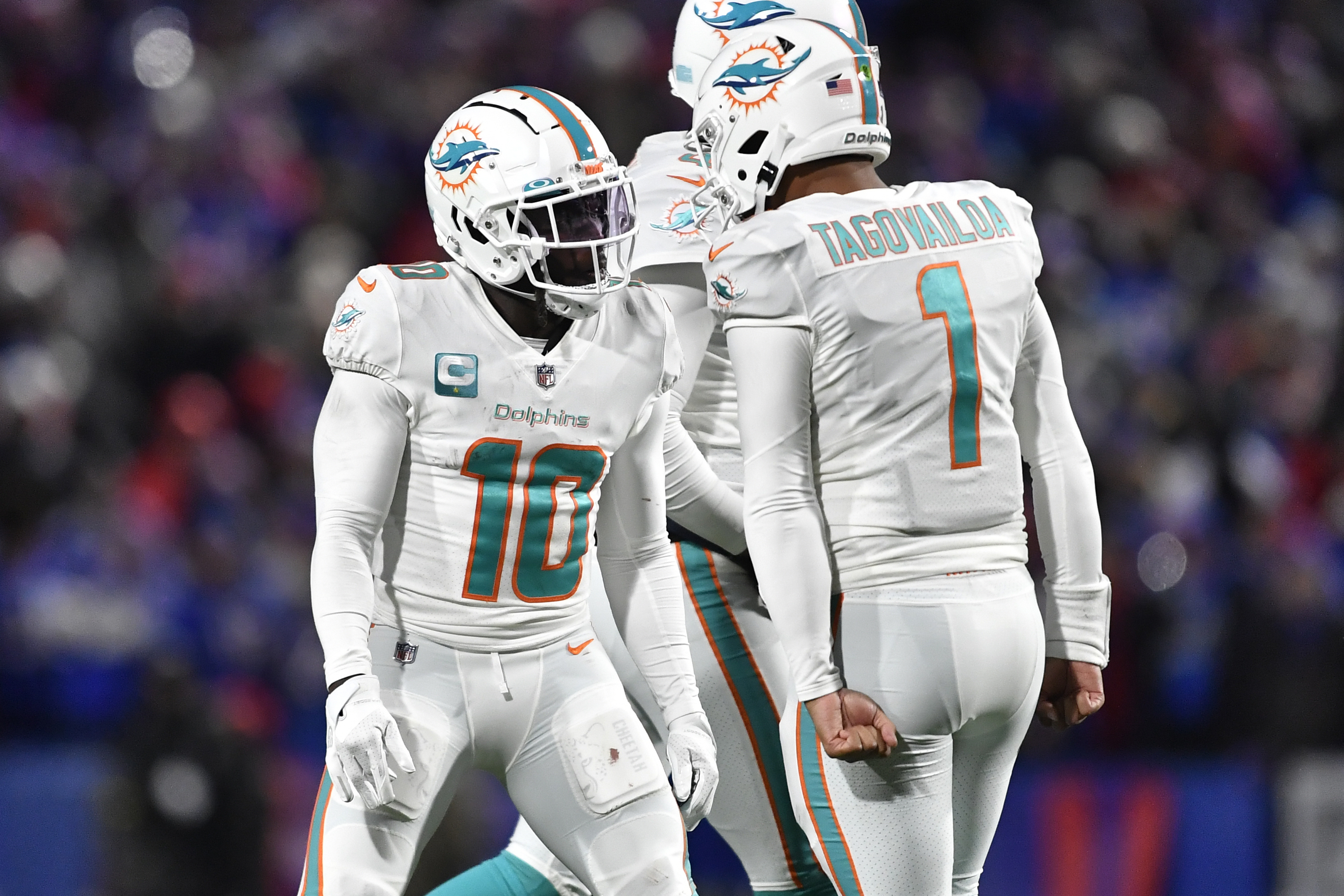 Miami Dolphins vs. Los Angeles Chargers: Tua Tagovailoa, Tyreek