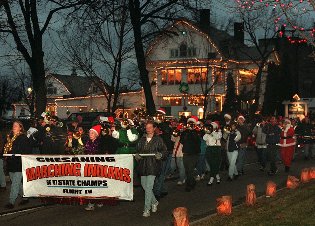 Archival photos show Bay City and Saginaw at Christmastime 