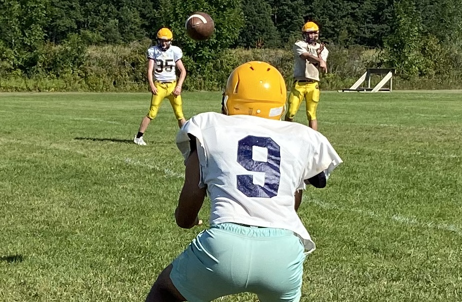 standish-sterling-football-team-preparing-for-the-2022-season-mlive