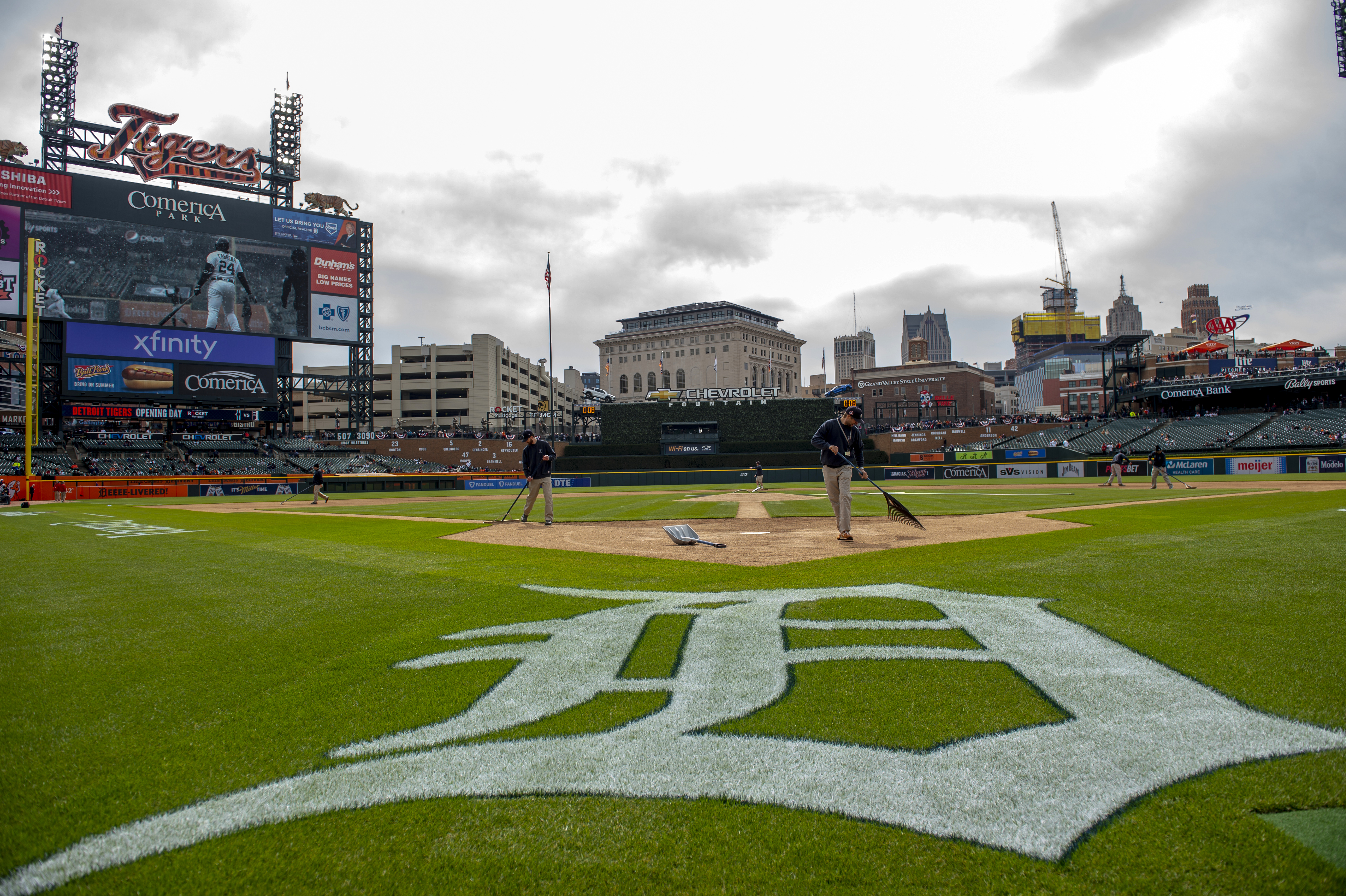 MIPics: Show us your Tigers Opening Day pride!