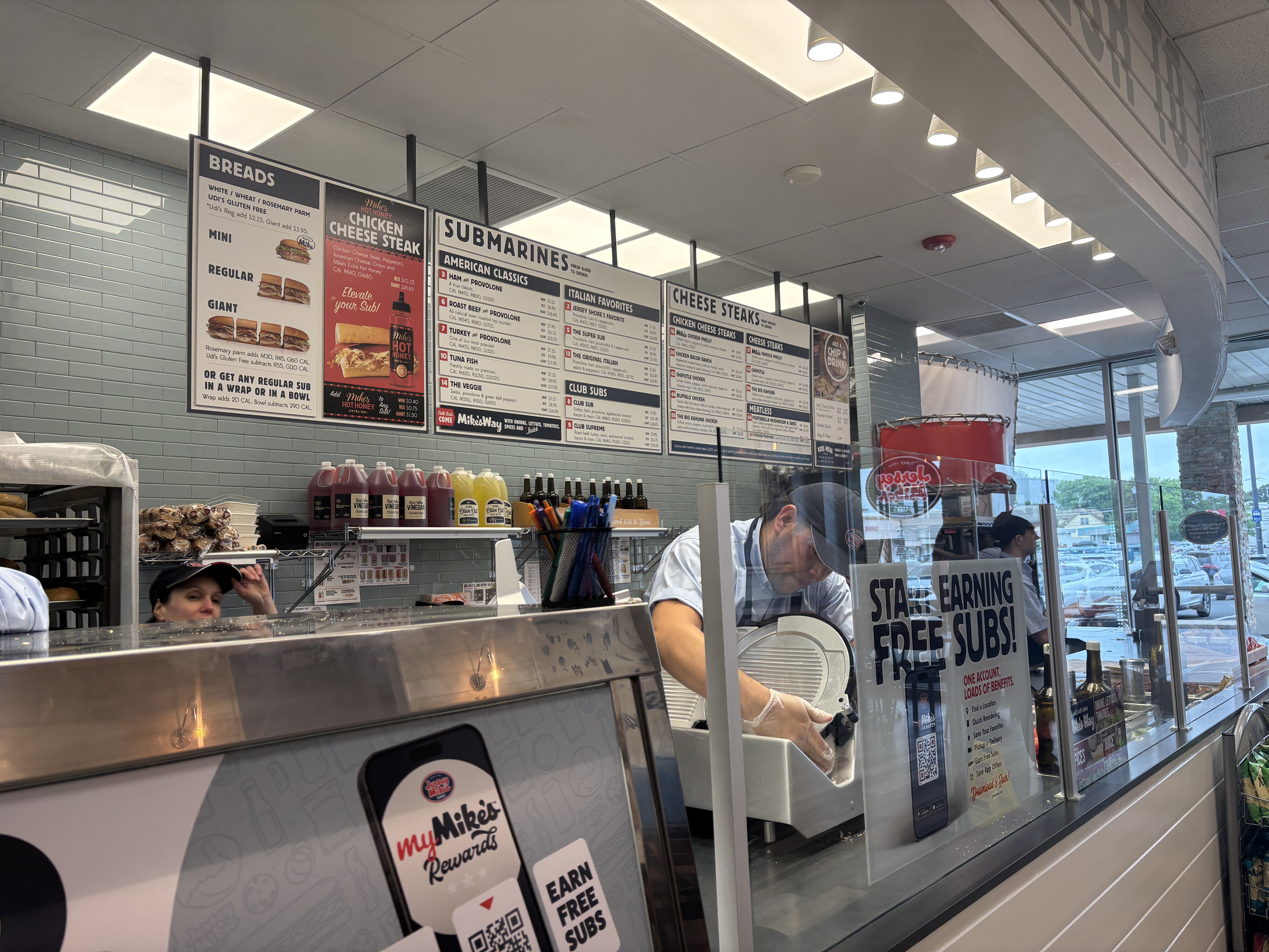 Jersey Mike's opens its third location on Staten Island - silive.com