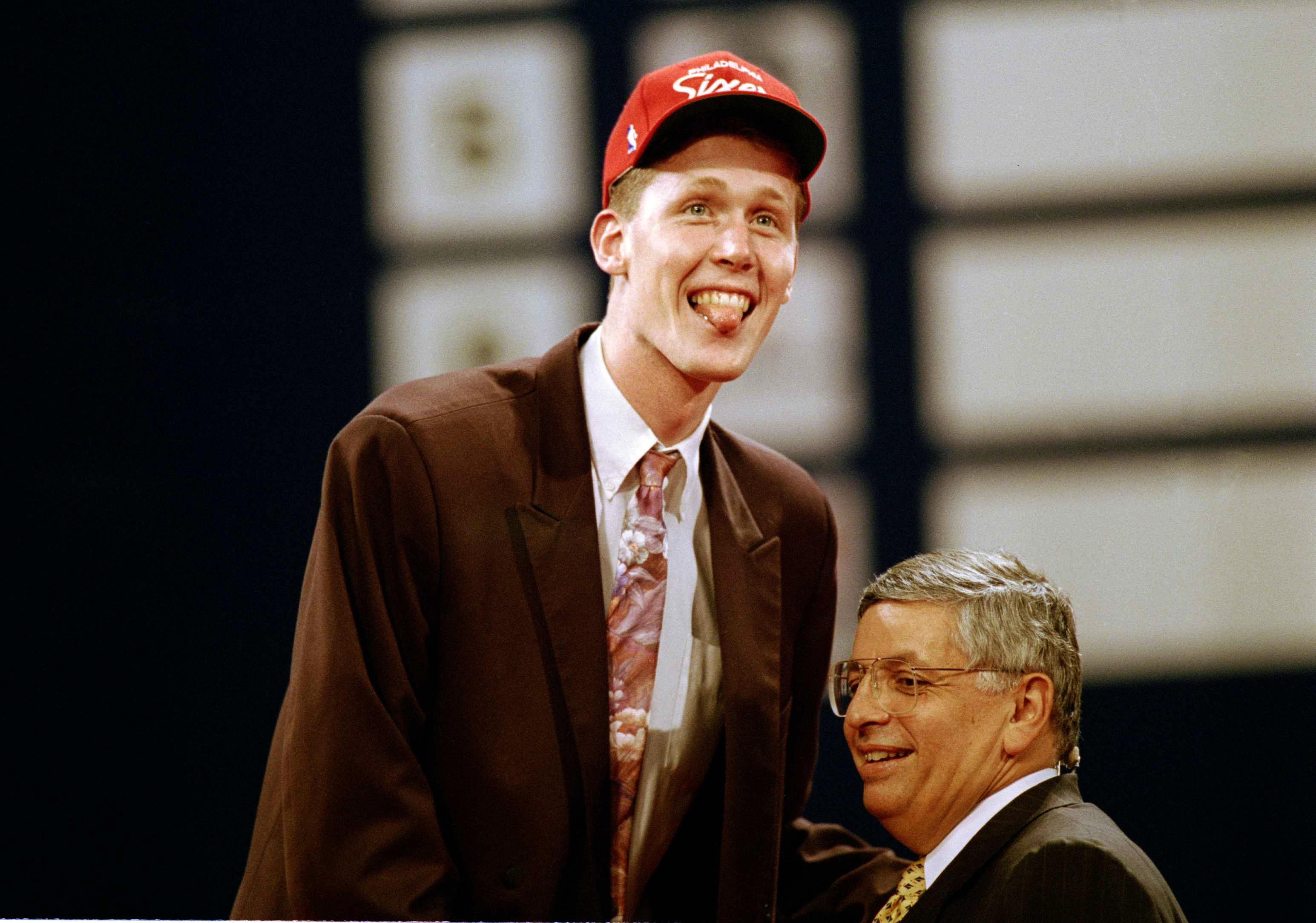 Former BYU, Dallas Mavericks center Shawn Bradley left paralyzed following  bicycle accident in St. George