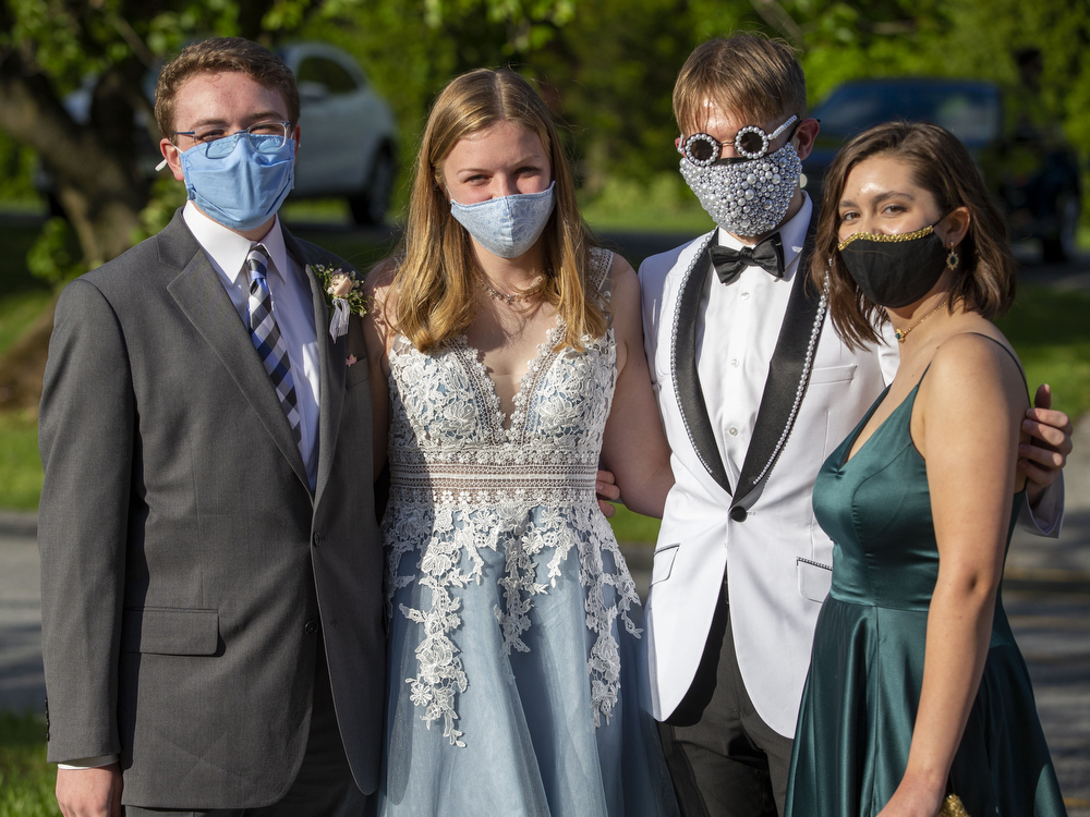 Lower Dauphin 2021 Prom photos