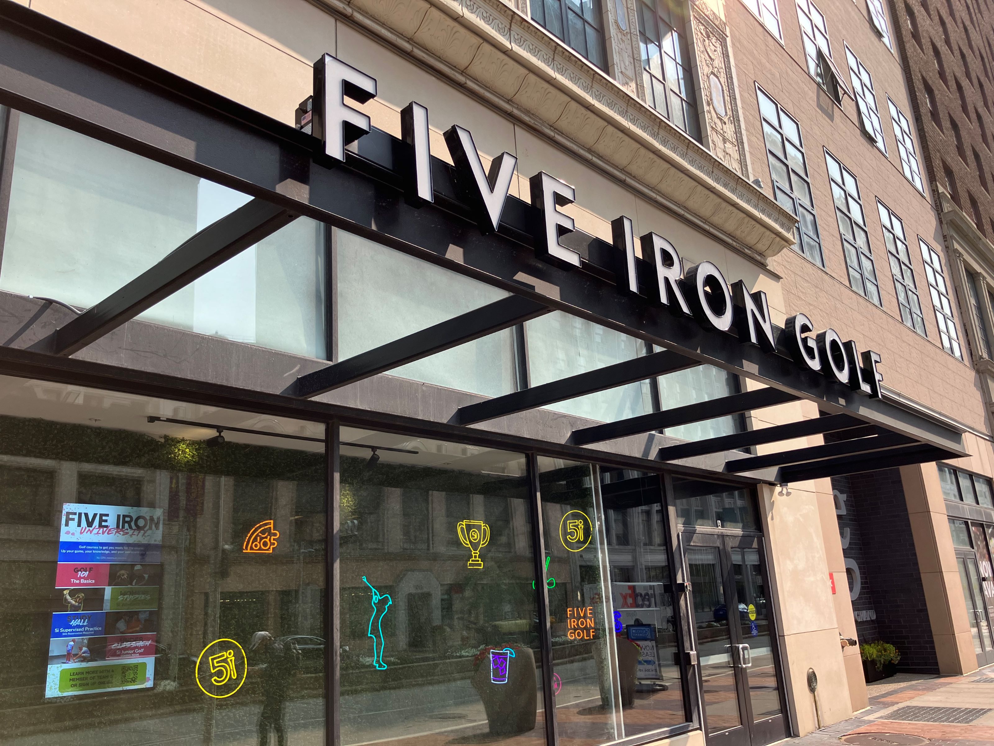 Five Iron Golf with 15 simulators opens in downtown Cleveland (photos)