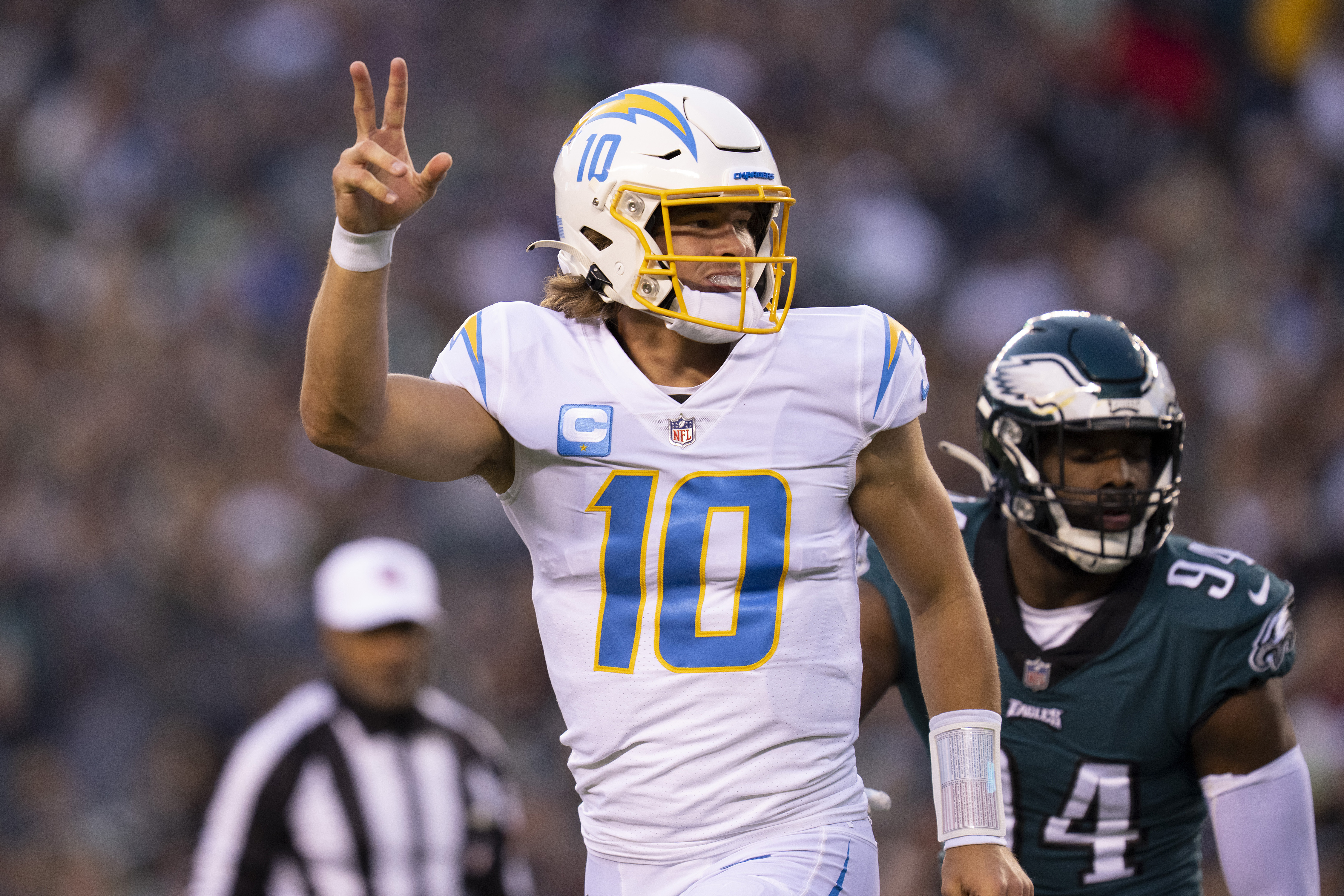 Justin Herbert could add to rookie marks when Chargers host