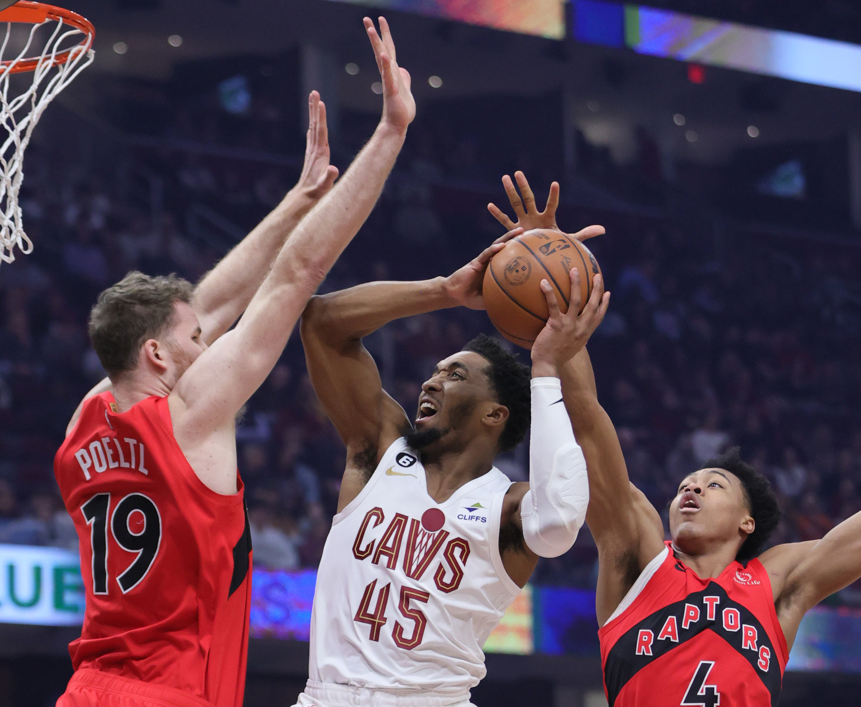 Cavaliers stop NBA-record losing streak at 26 games