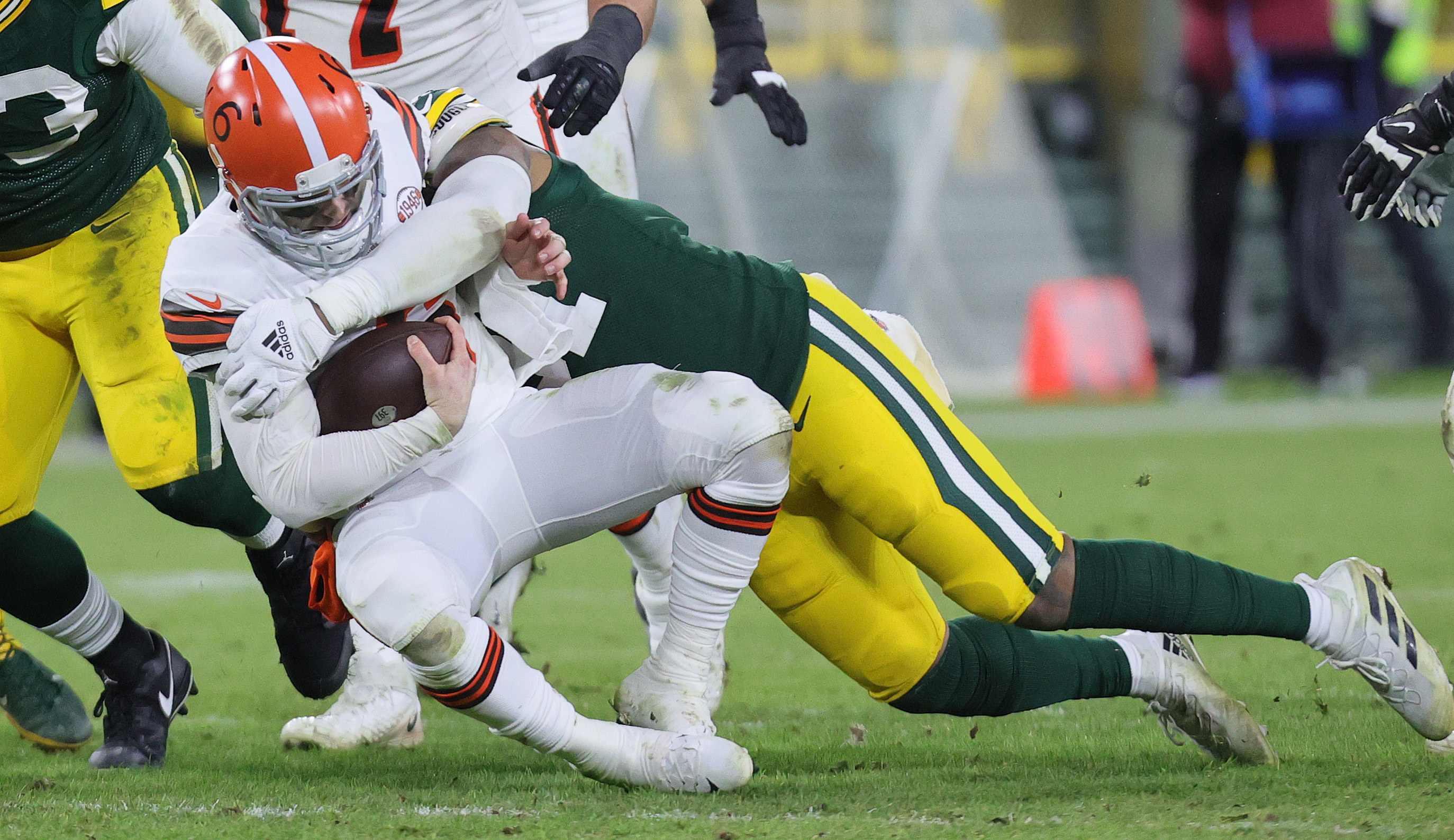 Cleveland Browns vs Green Bay Packers - December 25, 2021