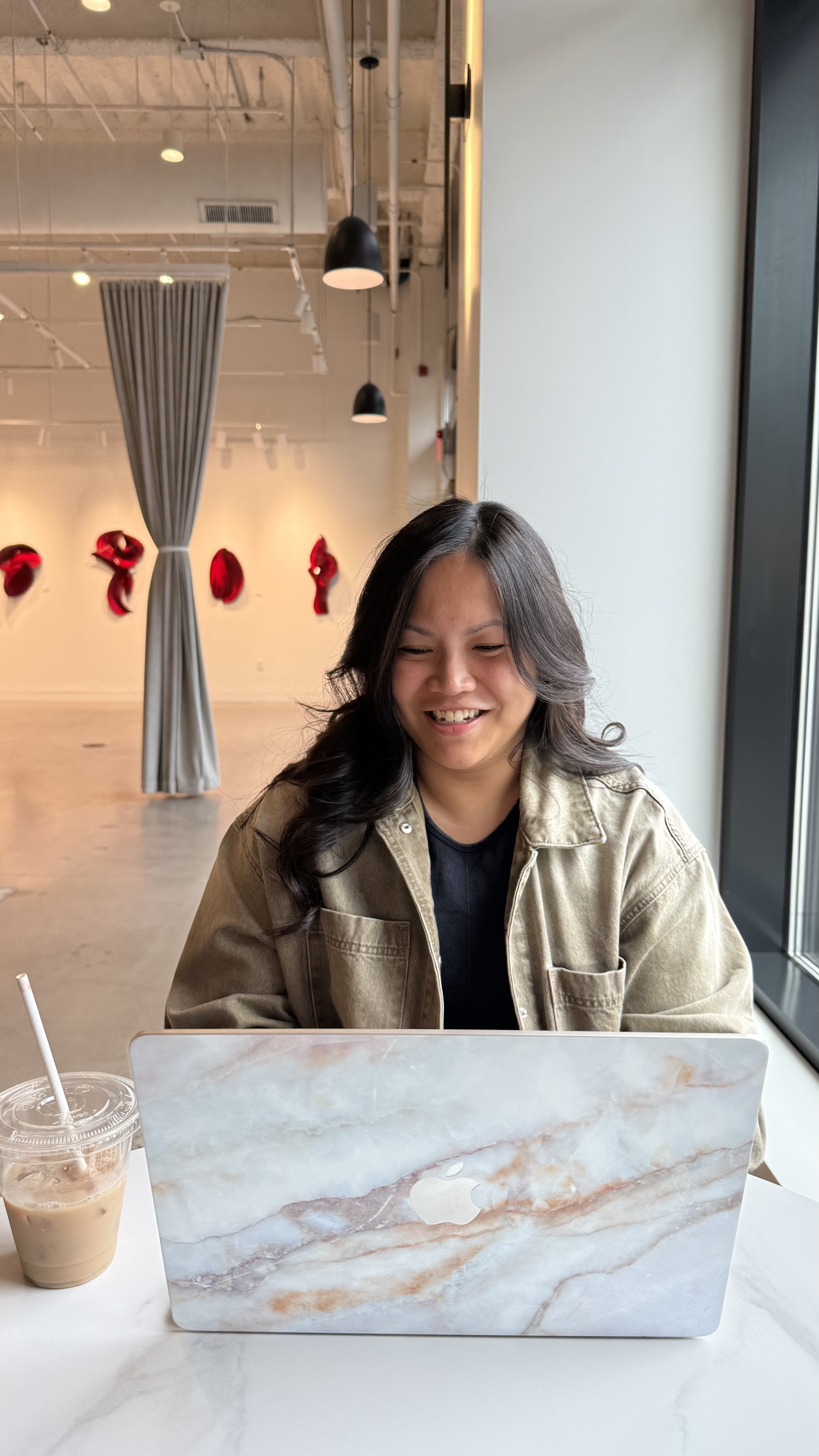 Daena Rundle Daena Jeanne Antonelli, the 'cool Boston mom' social media influencer ...