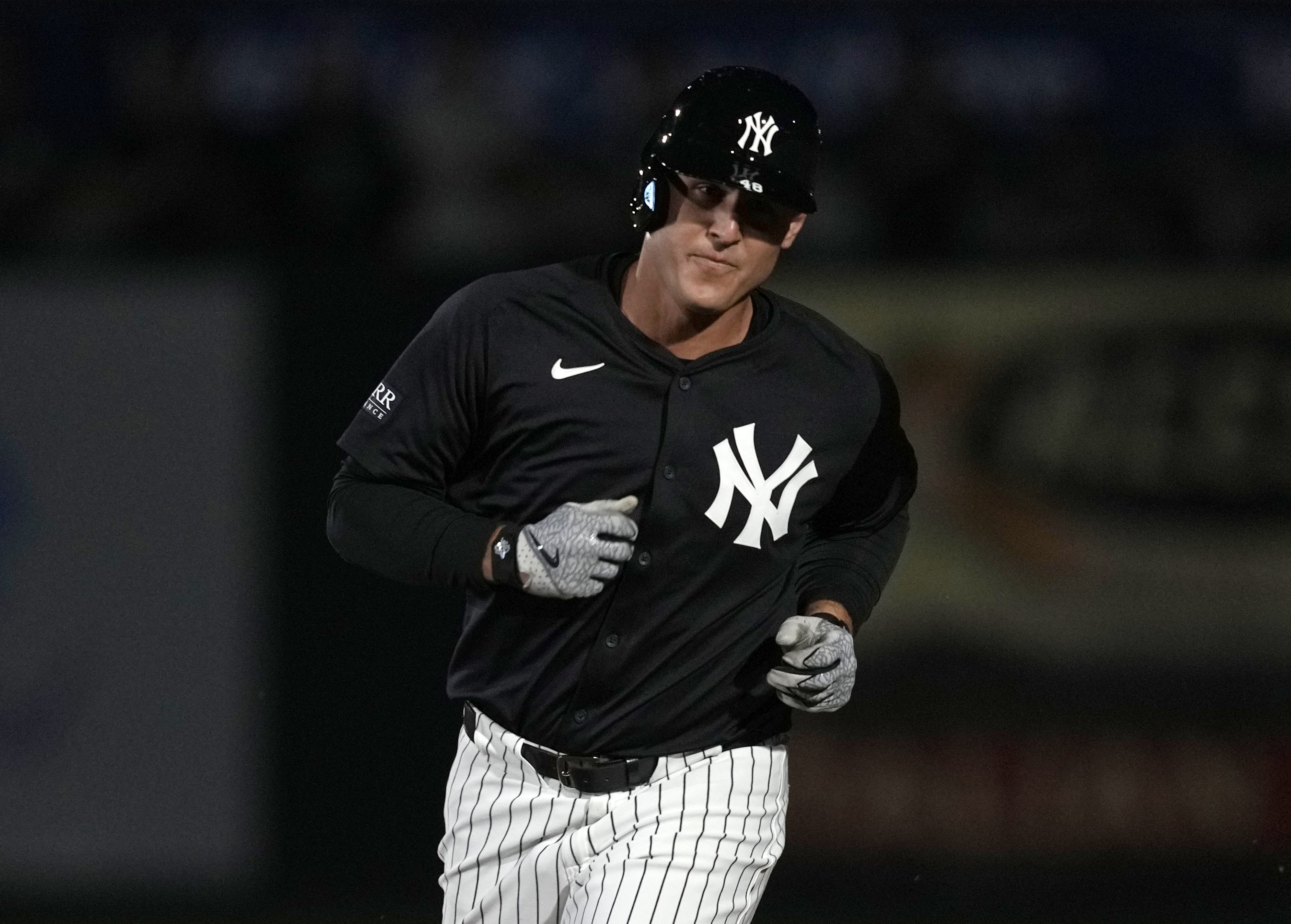 Ny yankees best sale black uniforms