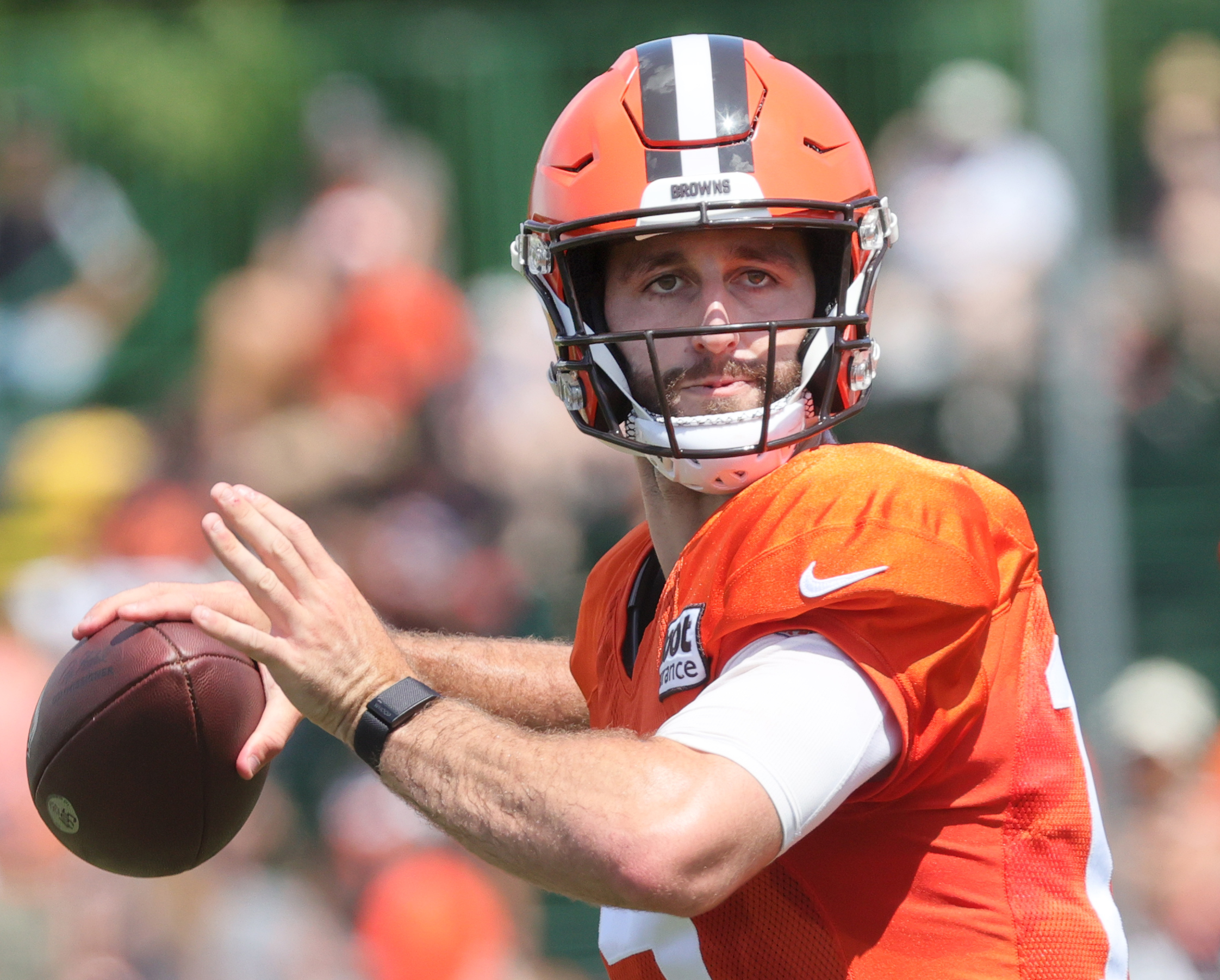 Watson on field with Browns as legal storm swirls around QB - The Sumter  Item