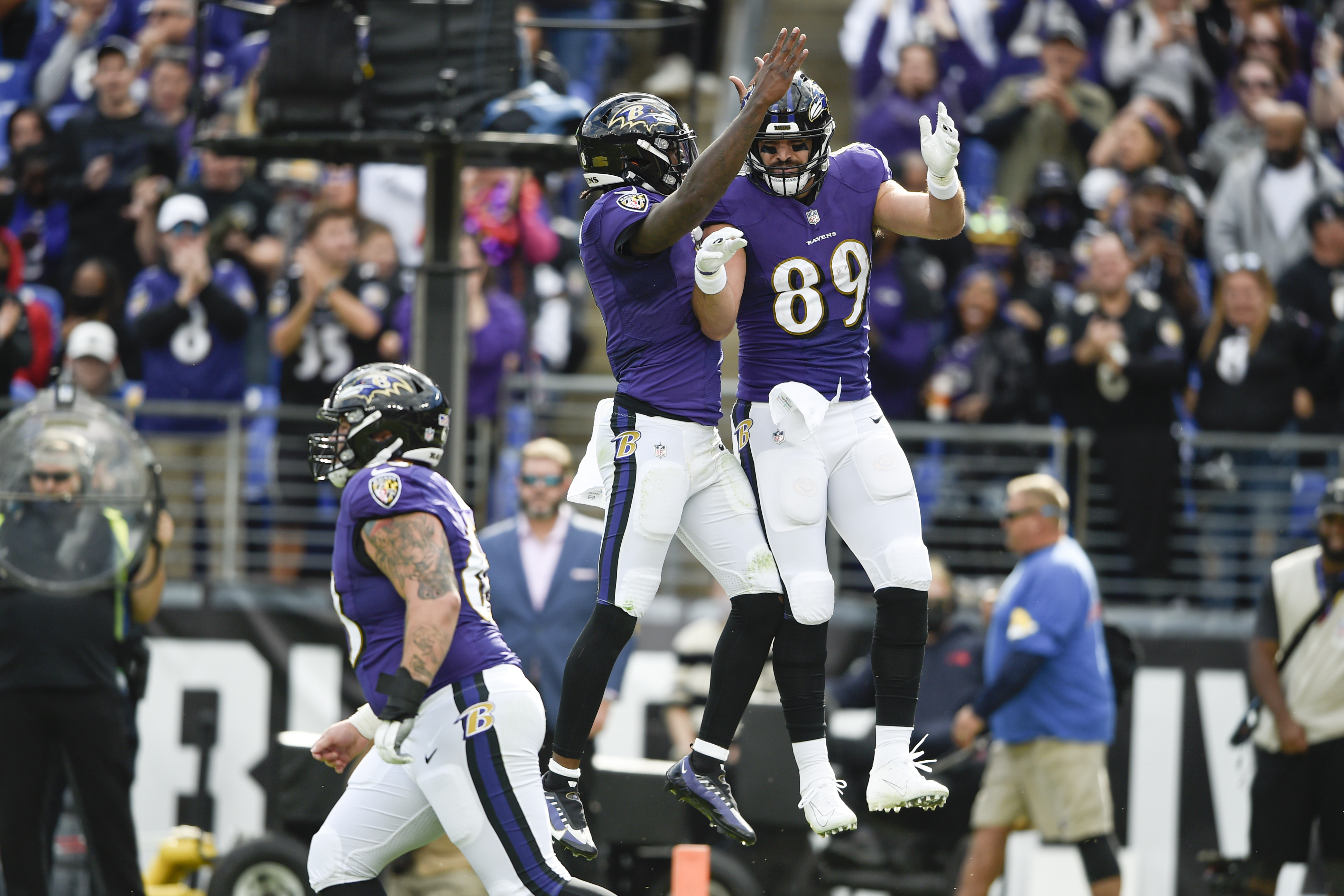 Ravens vs. Chargers score: Baltimore rushes for three touchdowns