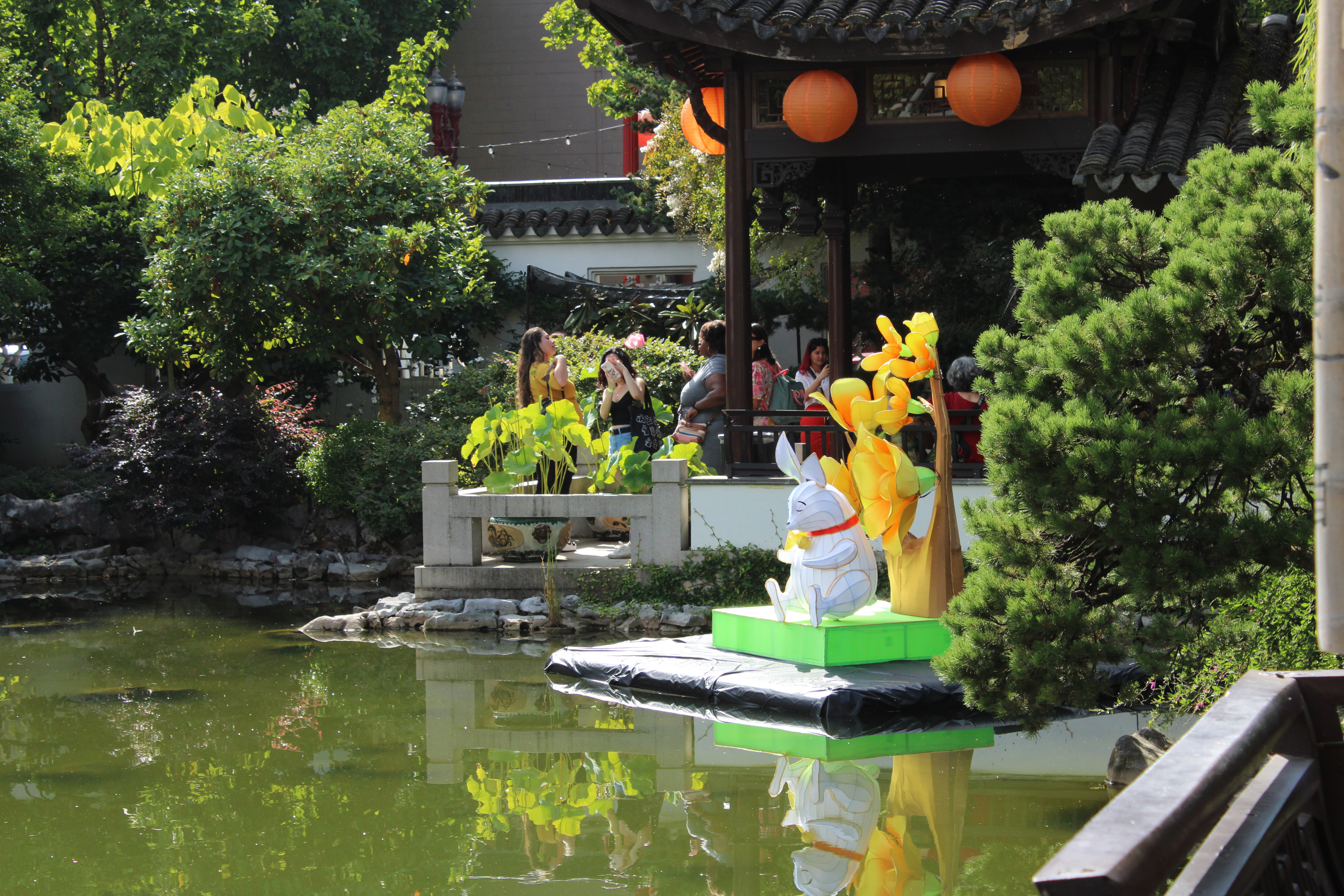 Mid-Autumn Festival Moonlight Market at Lan Su Chinese