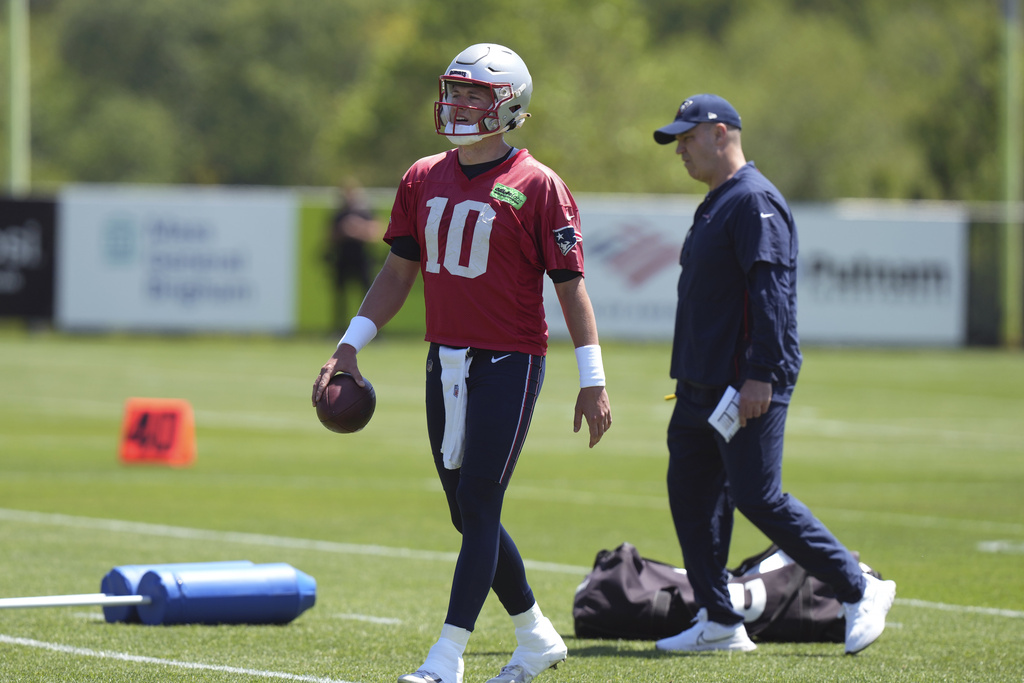 New England Patriots: Mac Jones work ethic in question