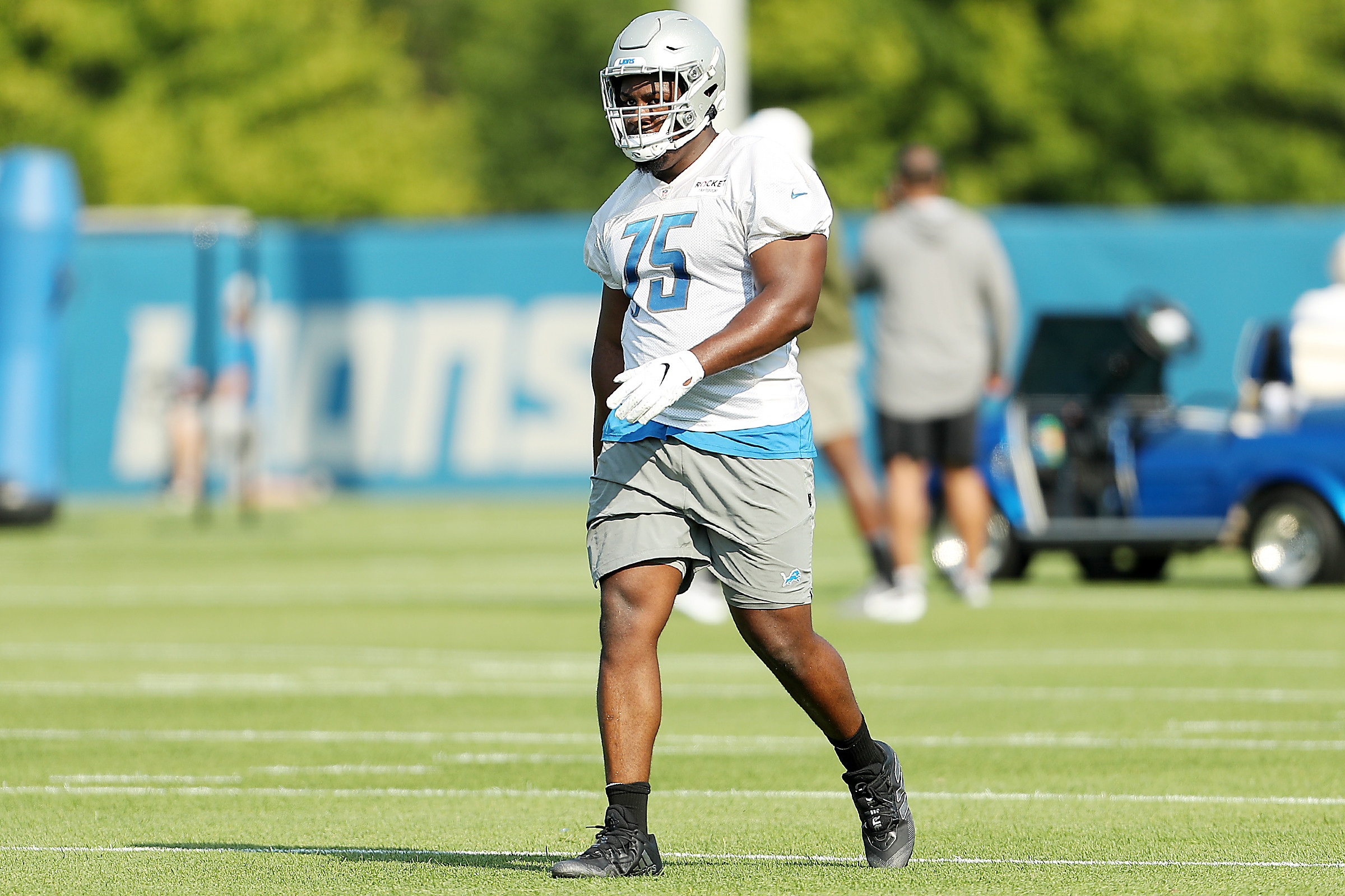 Levi Onwuzurike all smiles as former second-rounder finally returns to Lions  