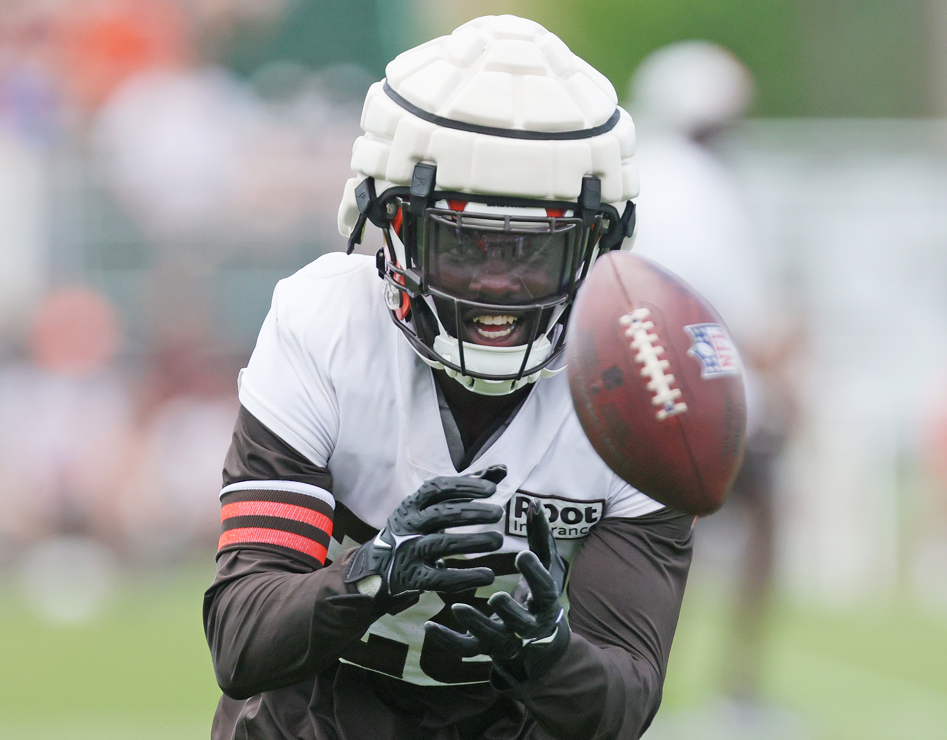 Jeremiah Owusu-Koramoah Signed Cleveland Browns Speed Mini Helmet BAS 34071