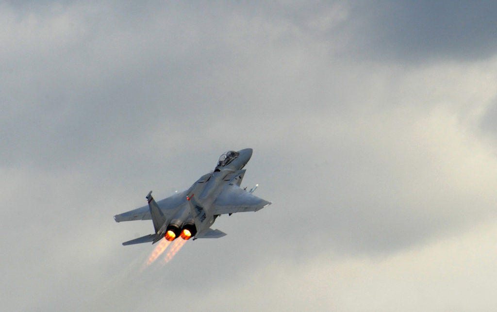 Sonic booms during earthquake swarm rattle Oregon coast