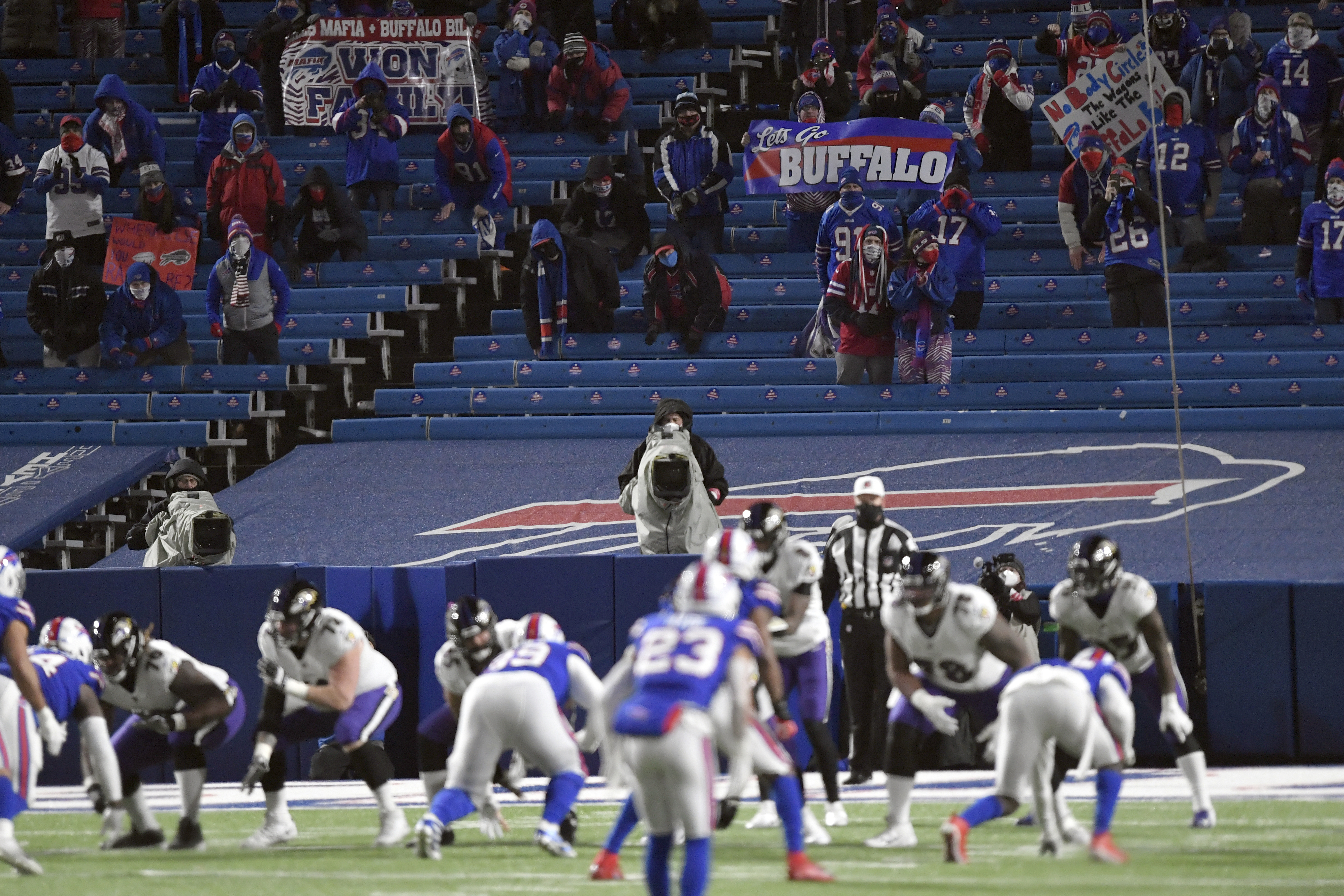 Buffalo Bills offensive tackle Dion Dawkins (73) warms up before an NFL  football game against the Kansas City Chiefs, Monday, Oct. 19, 2020, in  Orchard Park, N.Y. (AP Photo/Brett Carlsen Stock Photo - Alamy