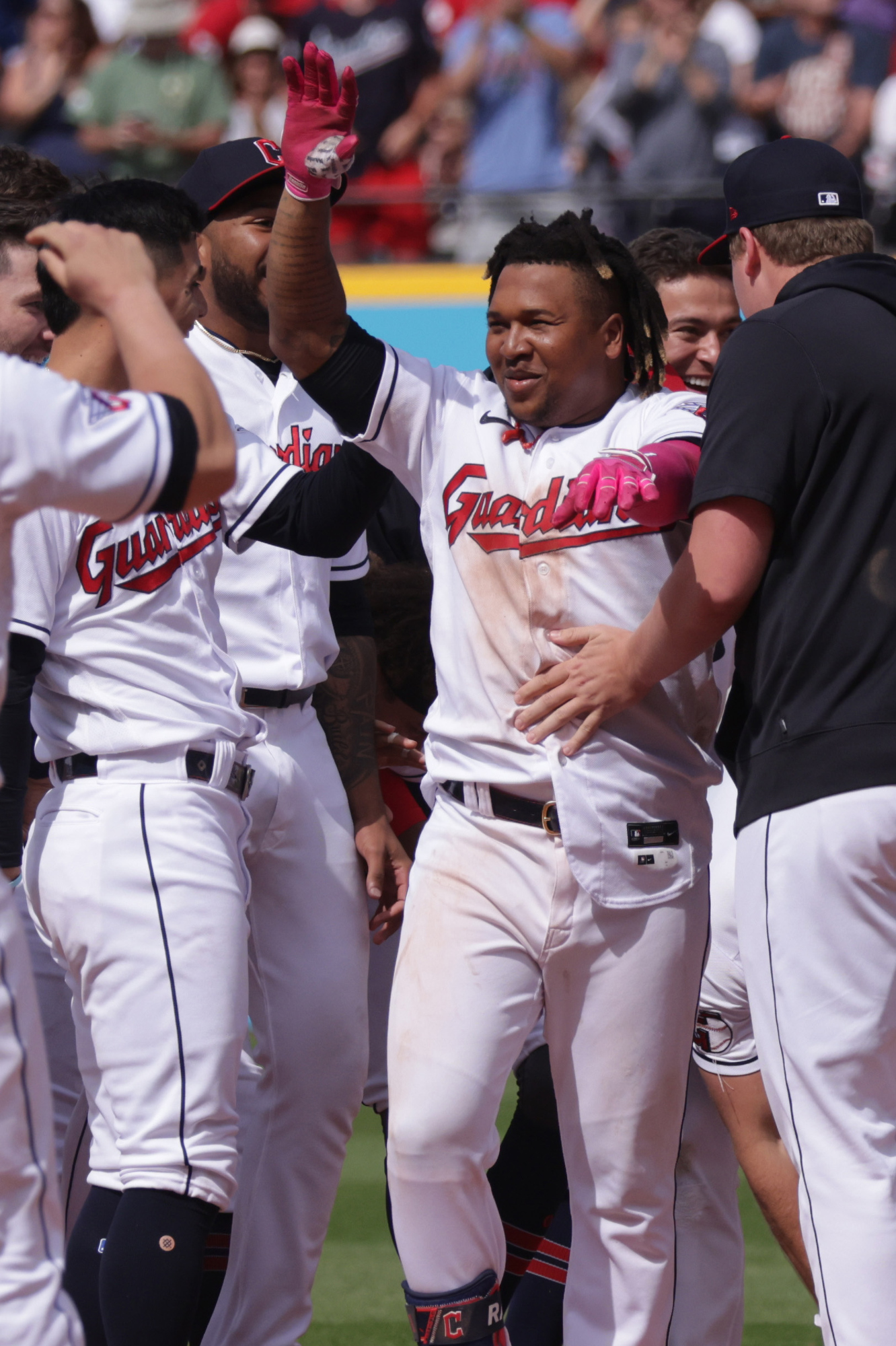 Jose Ramirez goes yard twice, Guardians blank White Sox