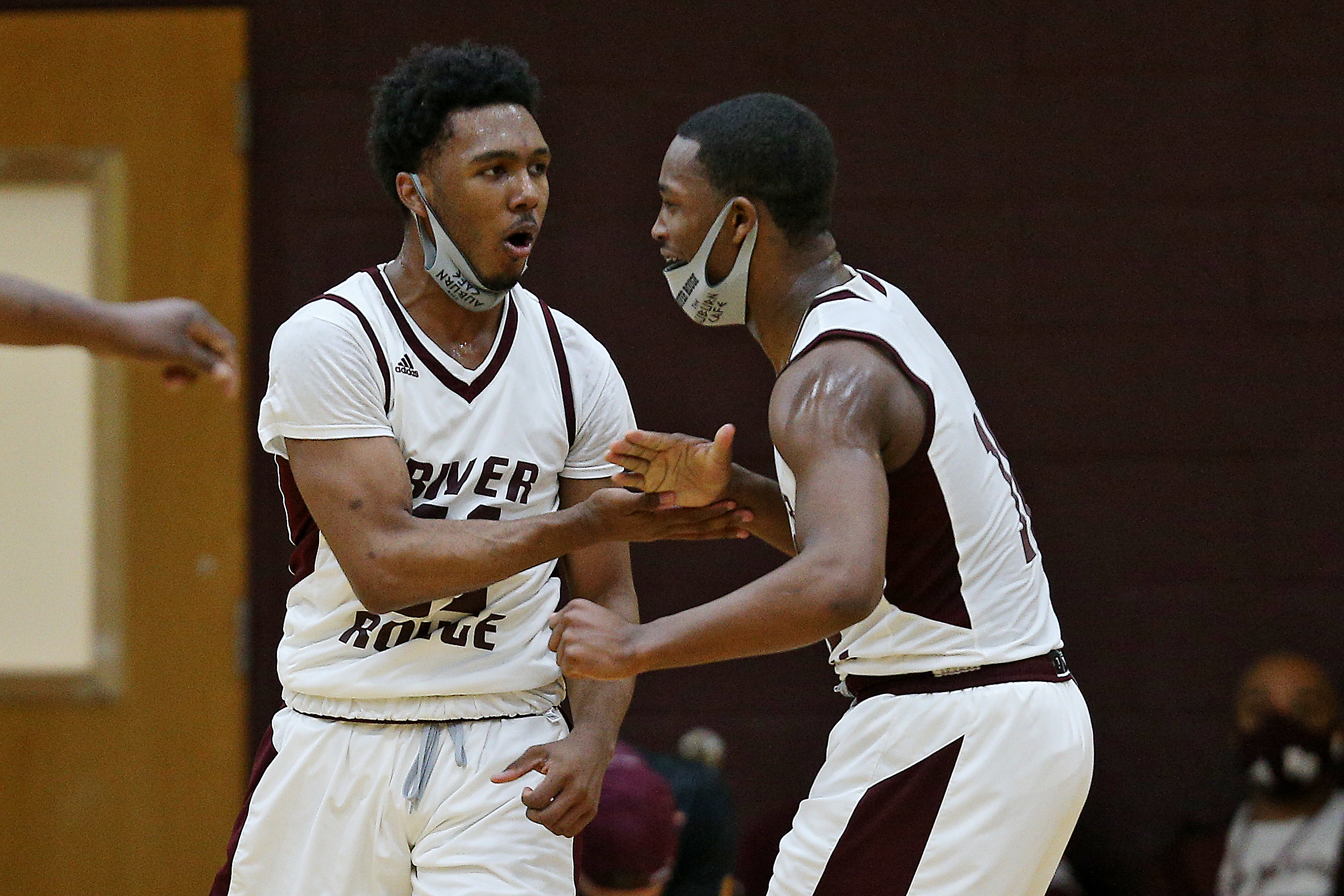 MHSAA basketball Grand Blanc at River Rouge March 5, 2021