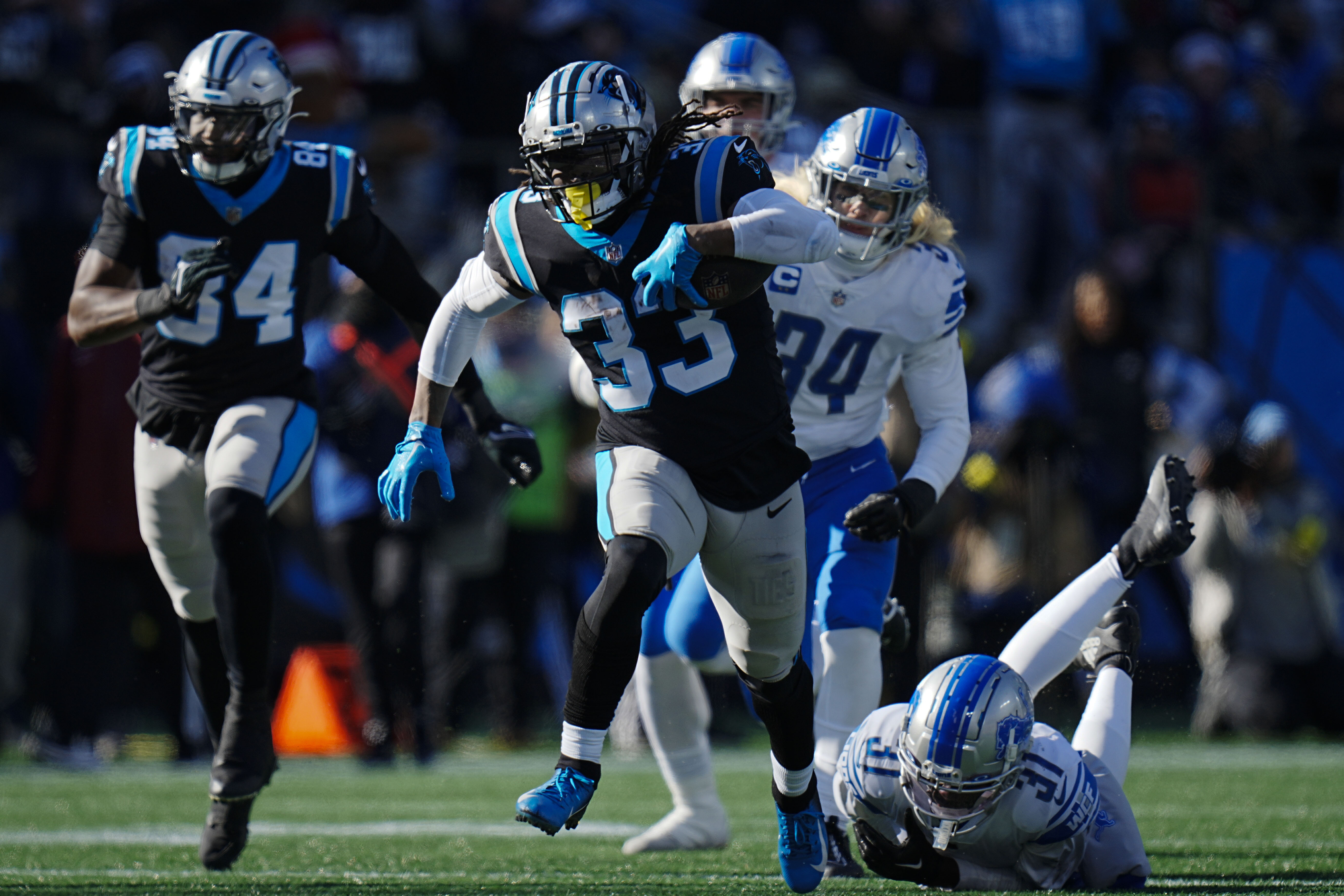 Christmas Eve Bash: Panthers Maul Lions - Sports Illustrated Carolina  Panthers News, Analysis and More