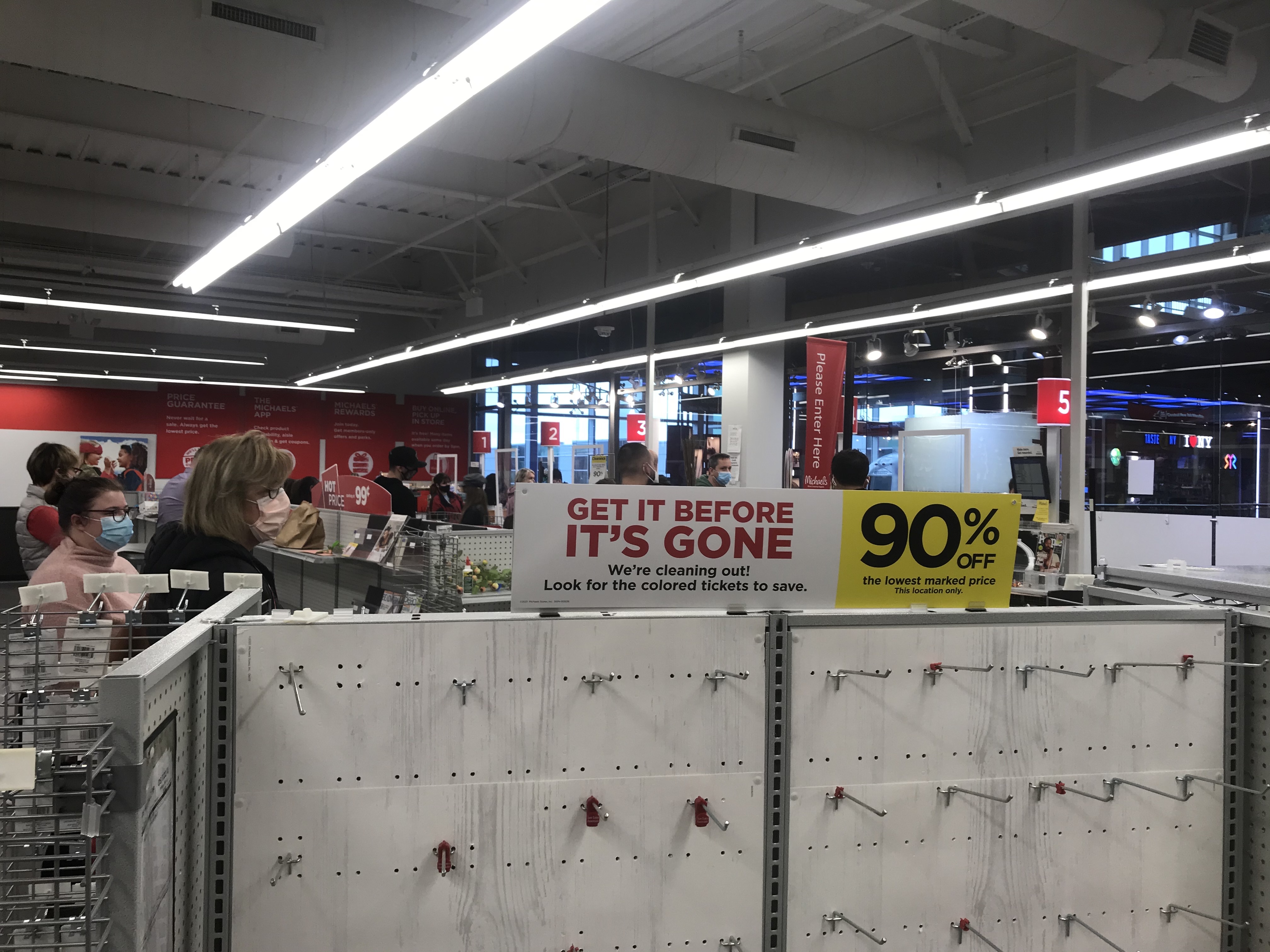 New much-larger Apple store opens in Destiny USA 