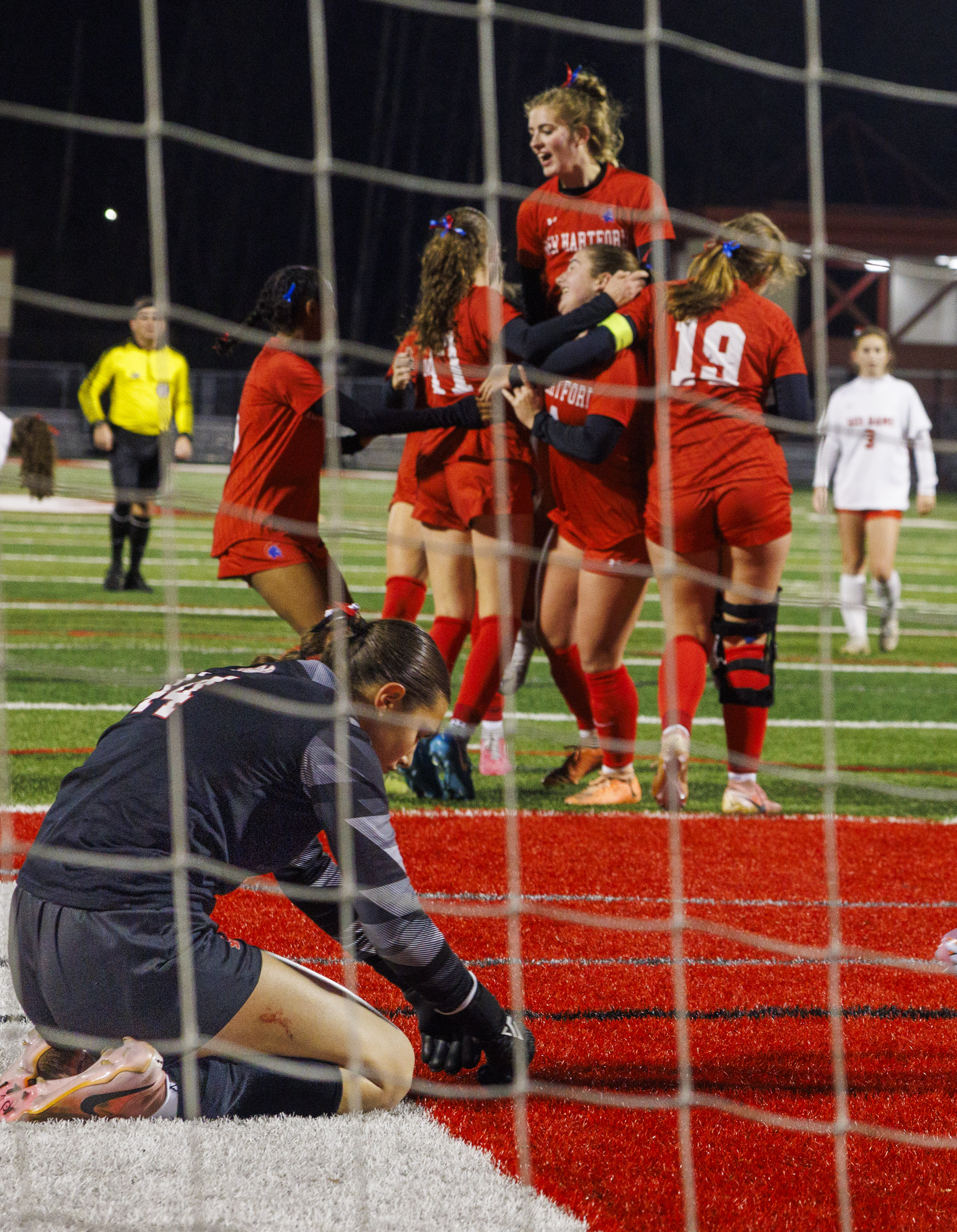 New Hartford crushes Jamesville-DeWitt girls for the Class A