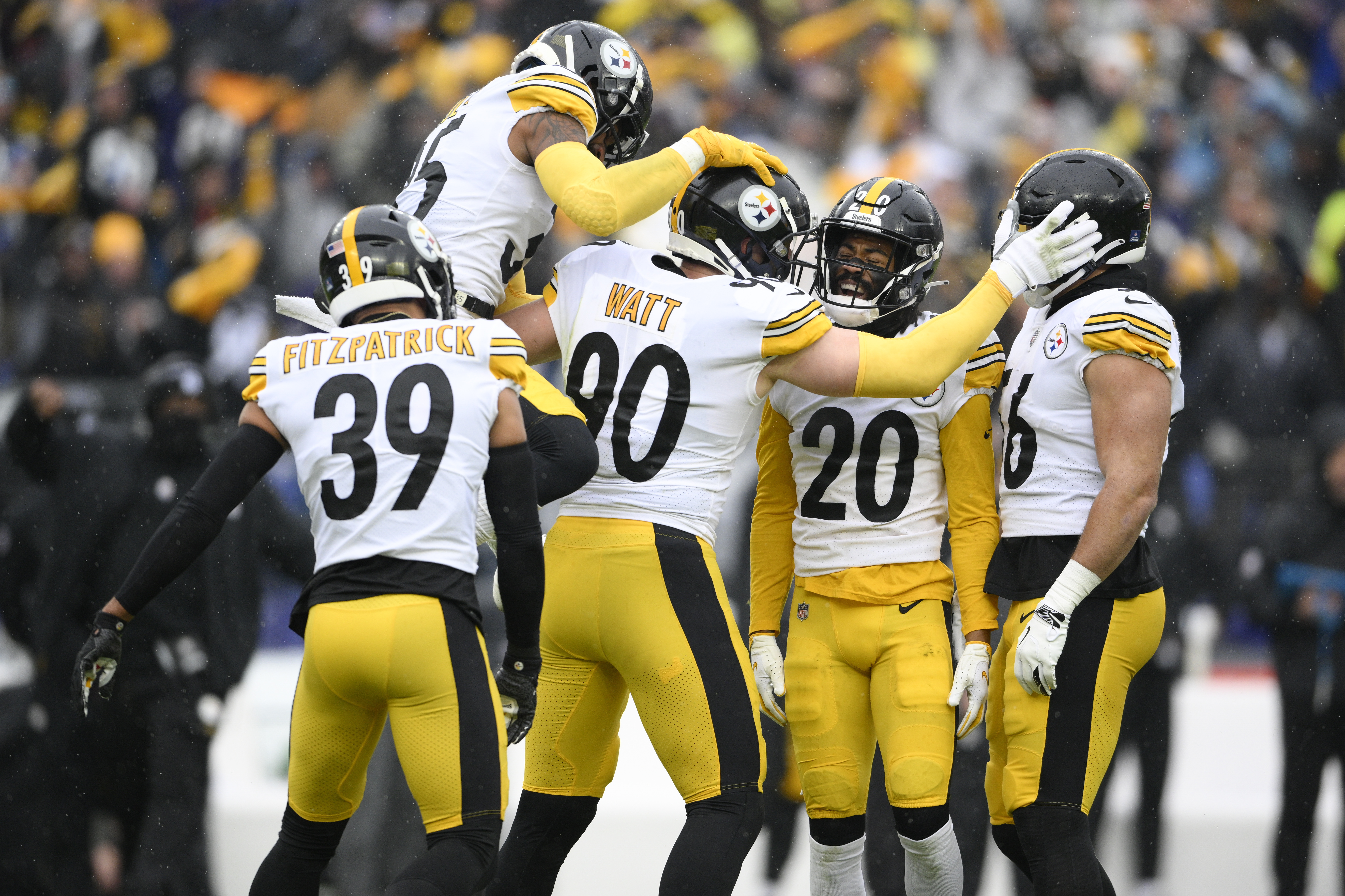 T.J. Watt sends message to Steelers faithful after win over Raiders