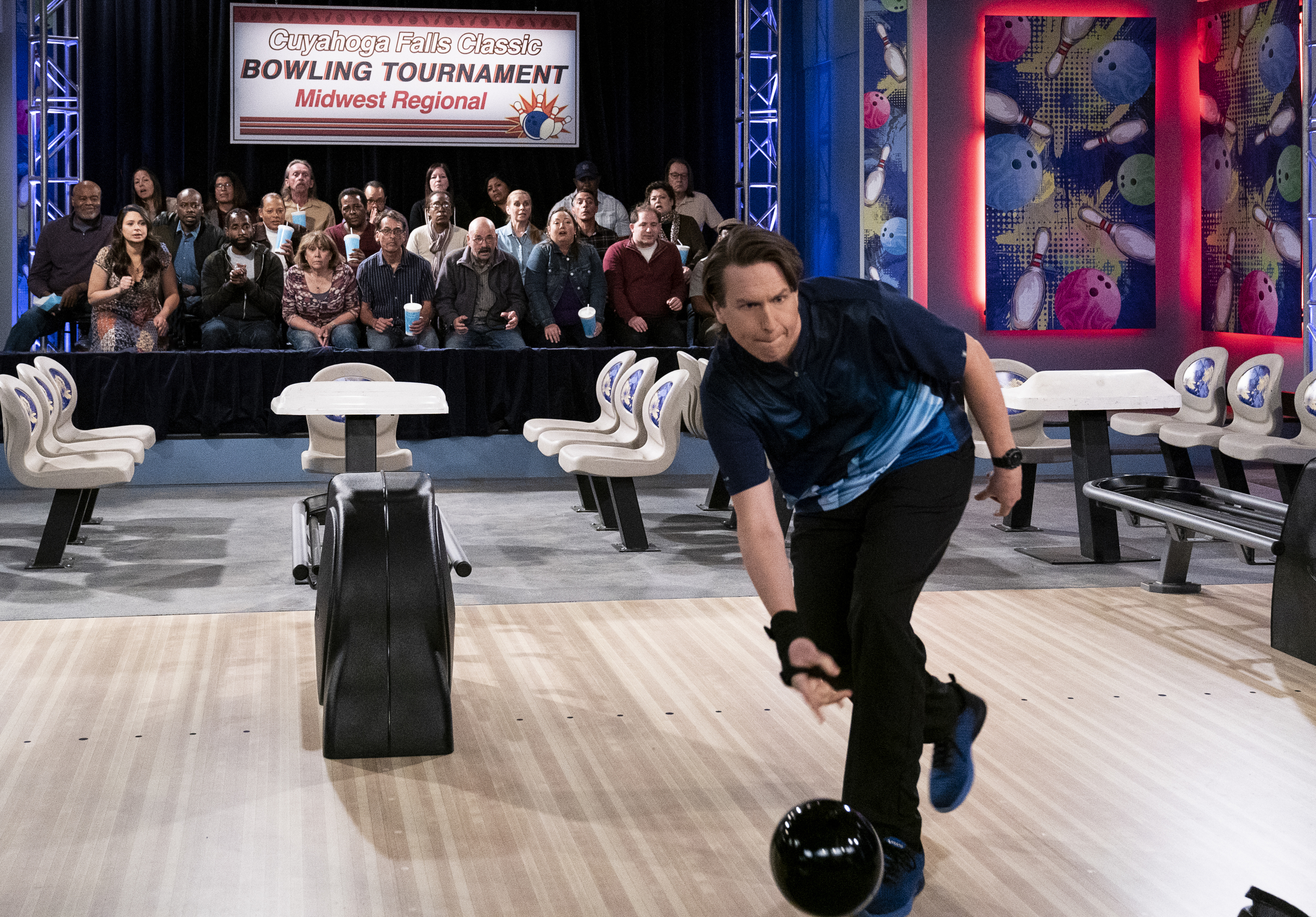 How We Roll hits CBS as network spins crazy rise of Saginaw bowler into newest sitcom