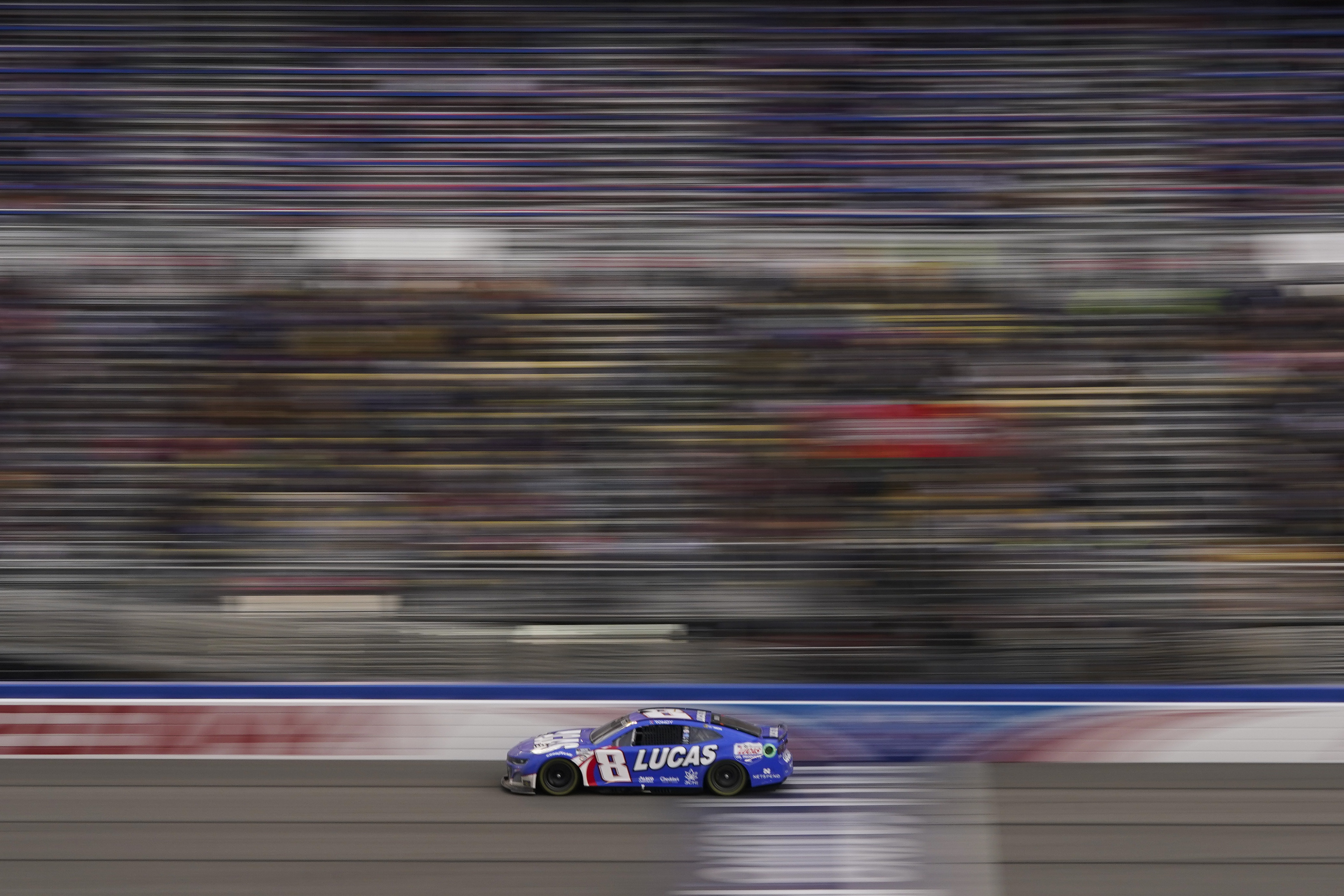 Auto Club Speedway's two-mile era ends with NASCAR on Sunday - Los