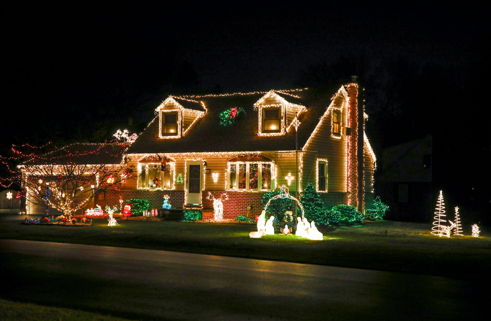 Impressive home Christmas light displays in the Lehigh Valley ...