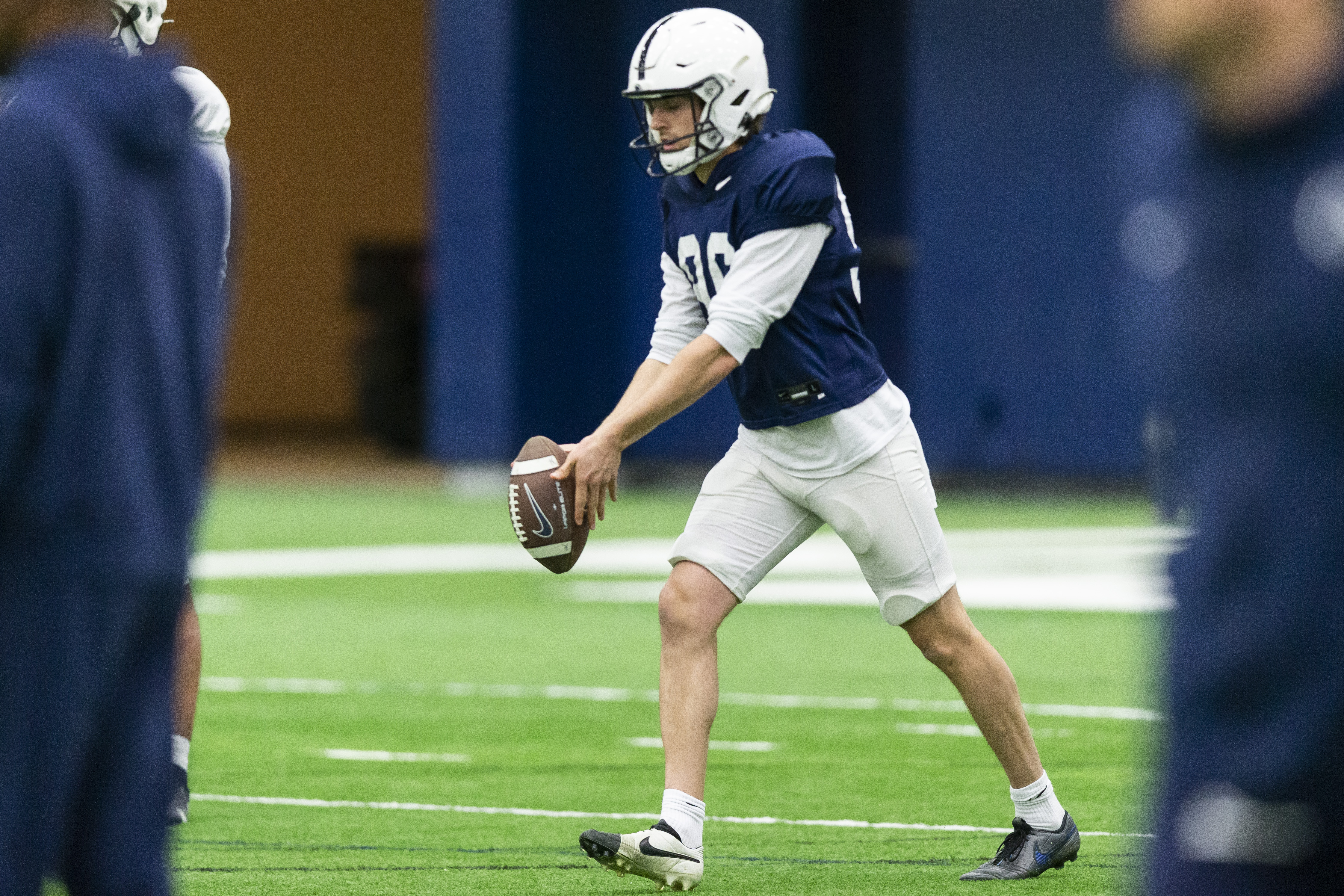 Why is Super Bowl champion Eli Manning a Penn State walk-on? - Los Angeles  Times