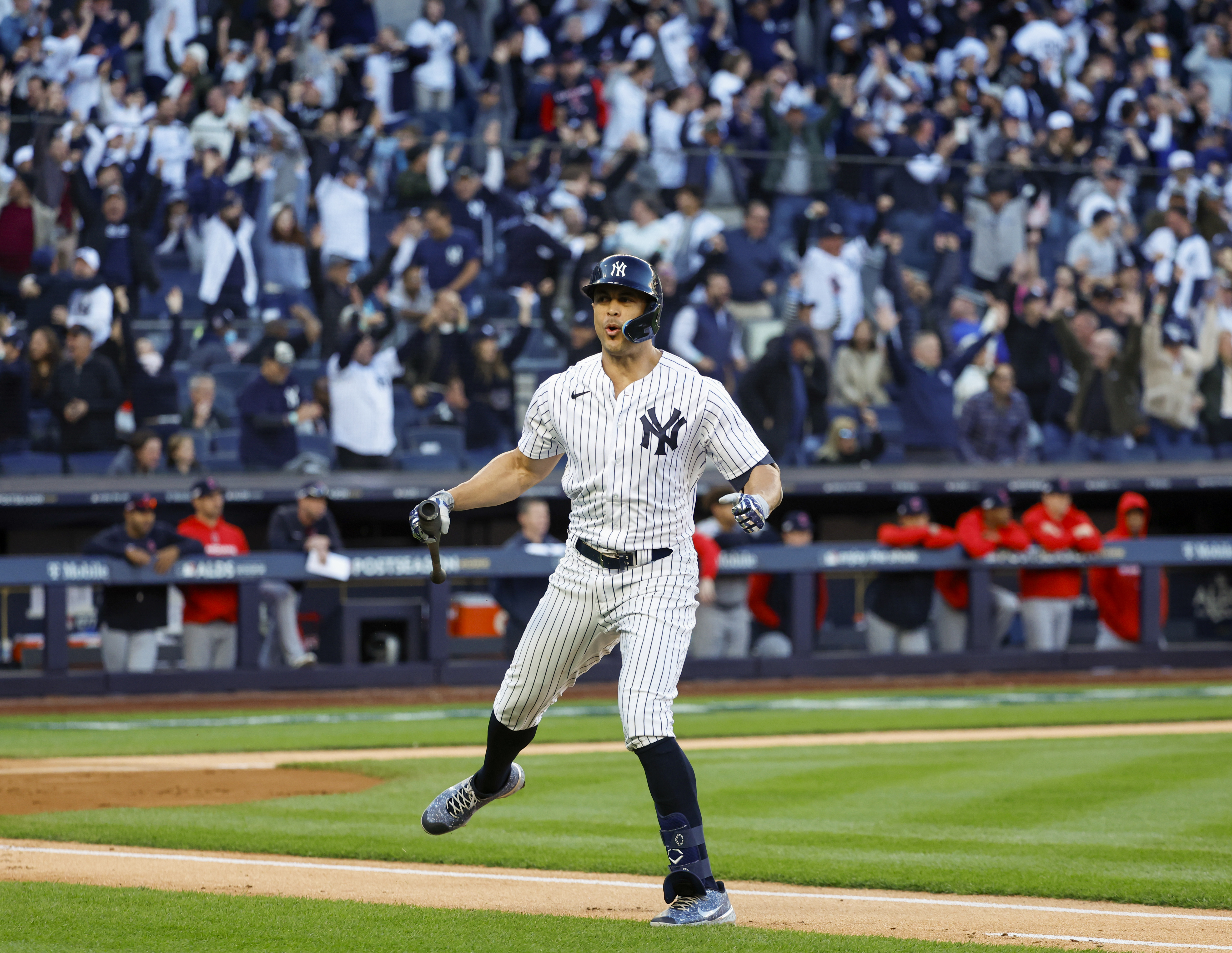 How to Watch Yankees 2023 Games Live Online Free: Where to Stream MLB –  StyleCaster