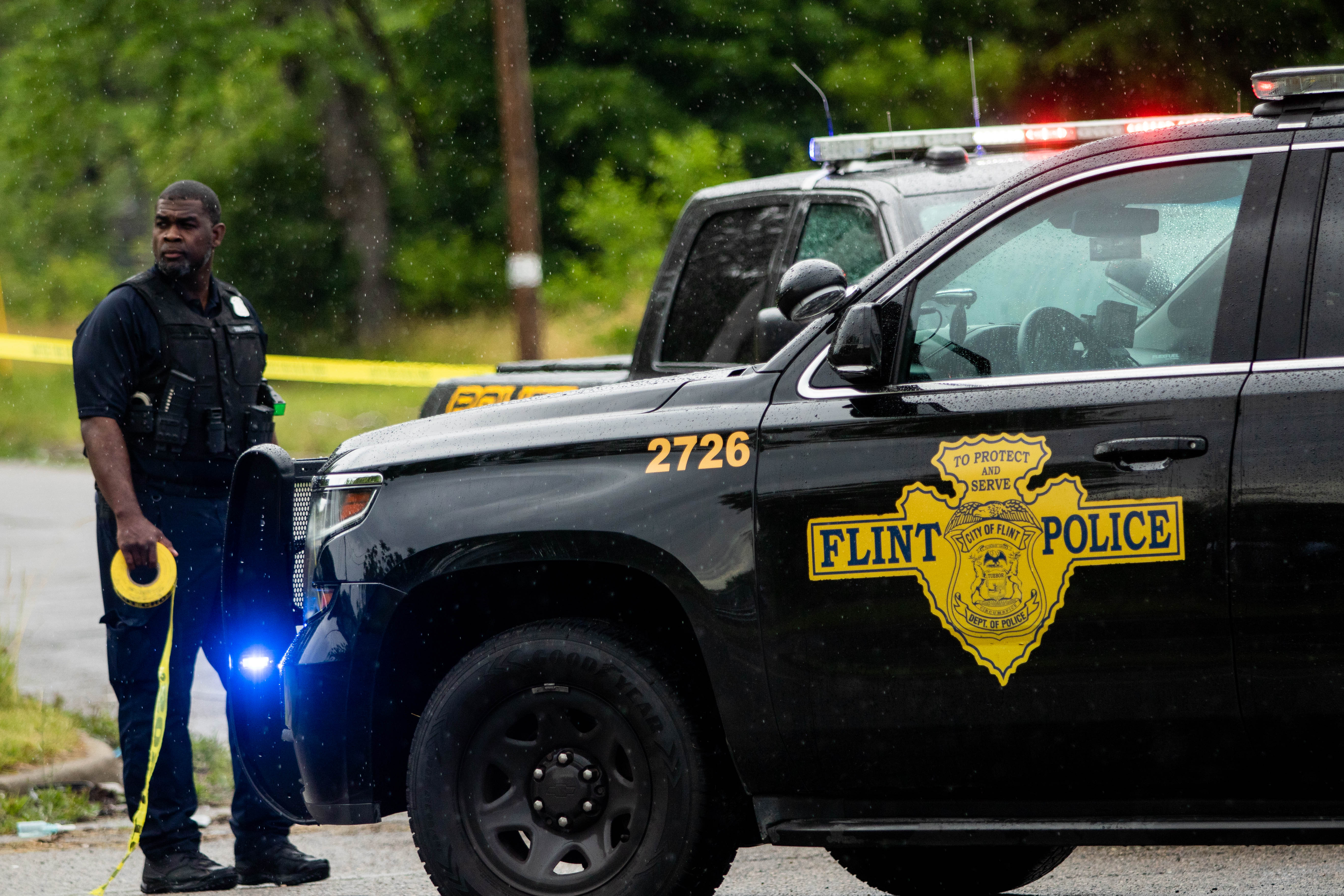 Полиция Окленда Мичигана. Flint Police Cruiser. Foretbwat офицер Флинт. Officer flint