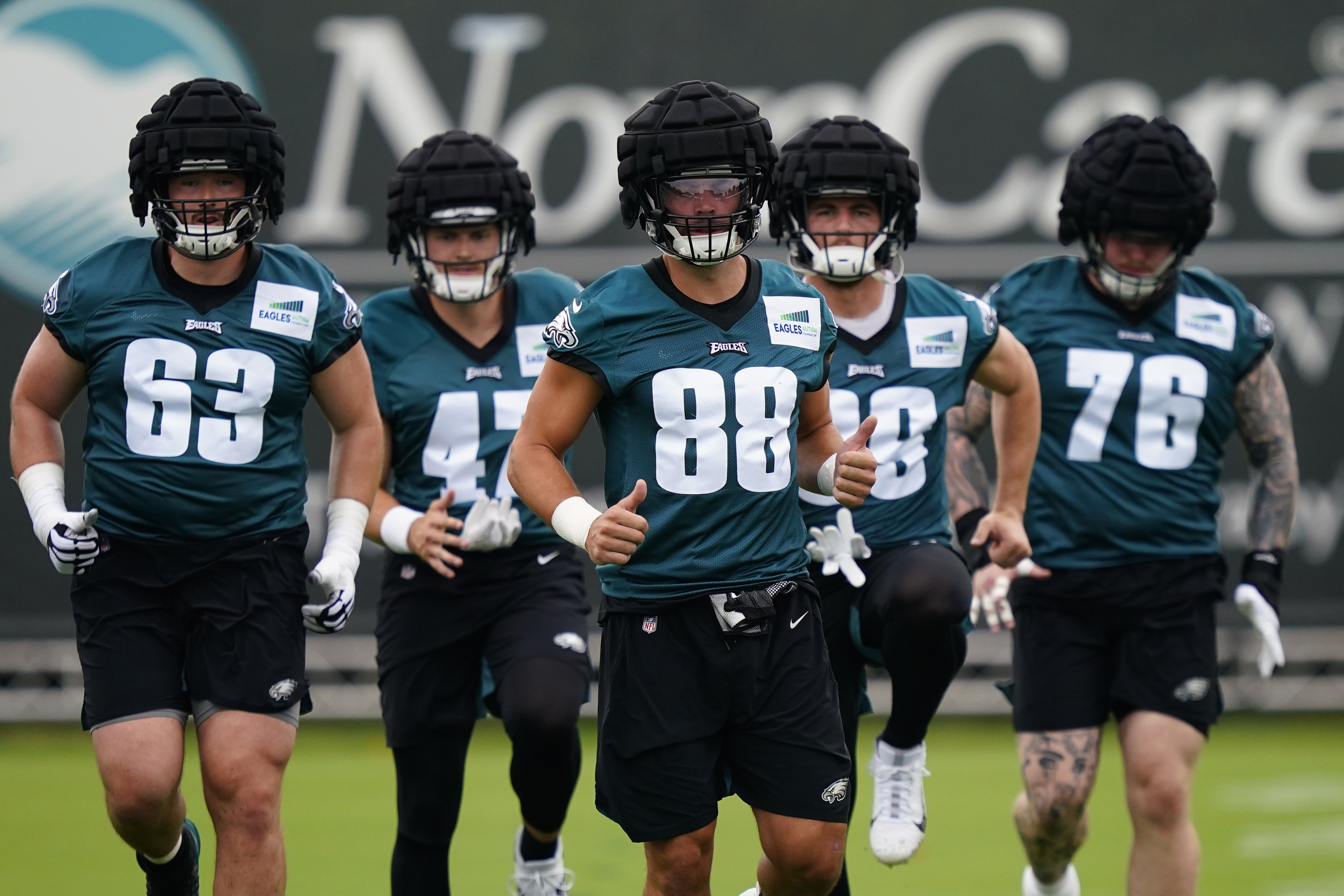 Which Eagles players have the edge in these 3 key training camp battles? 