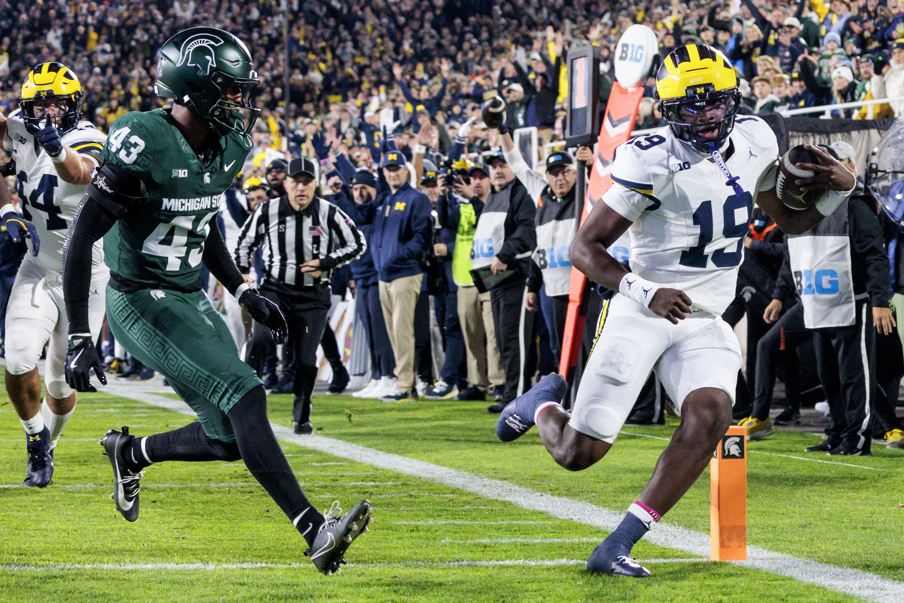 Michigan State football hosts Michigan for 2025 rivalry game - mlive.com