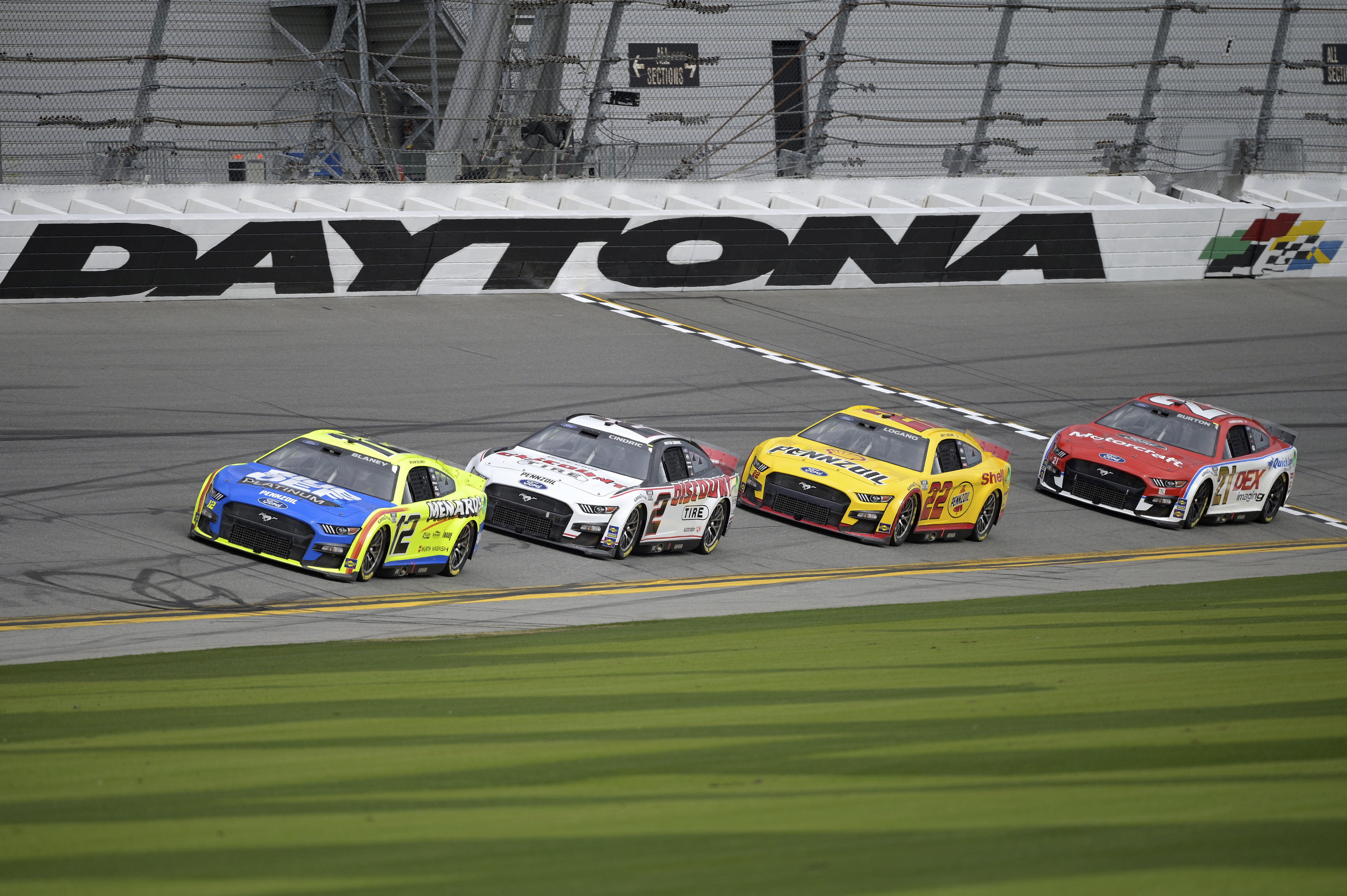 Daytona 500 FREE LIVE STREAM (2/20/22) Watch NASCAR Cup Series online Time, TV, channel