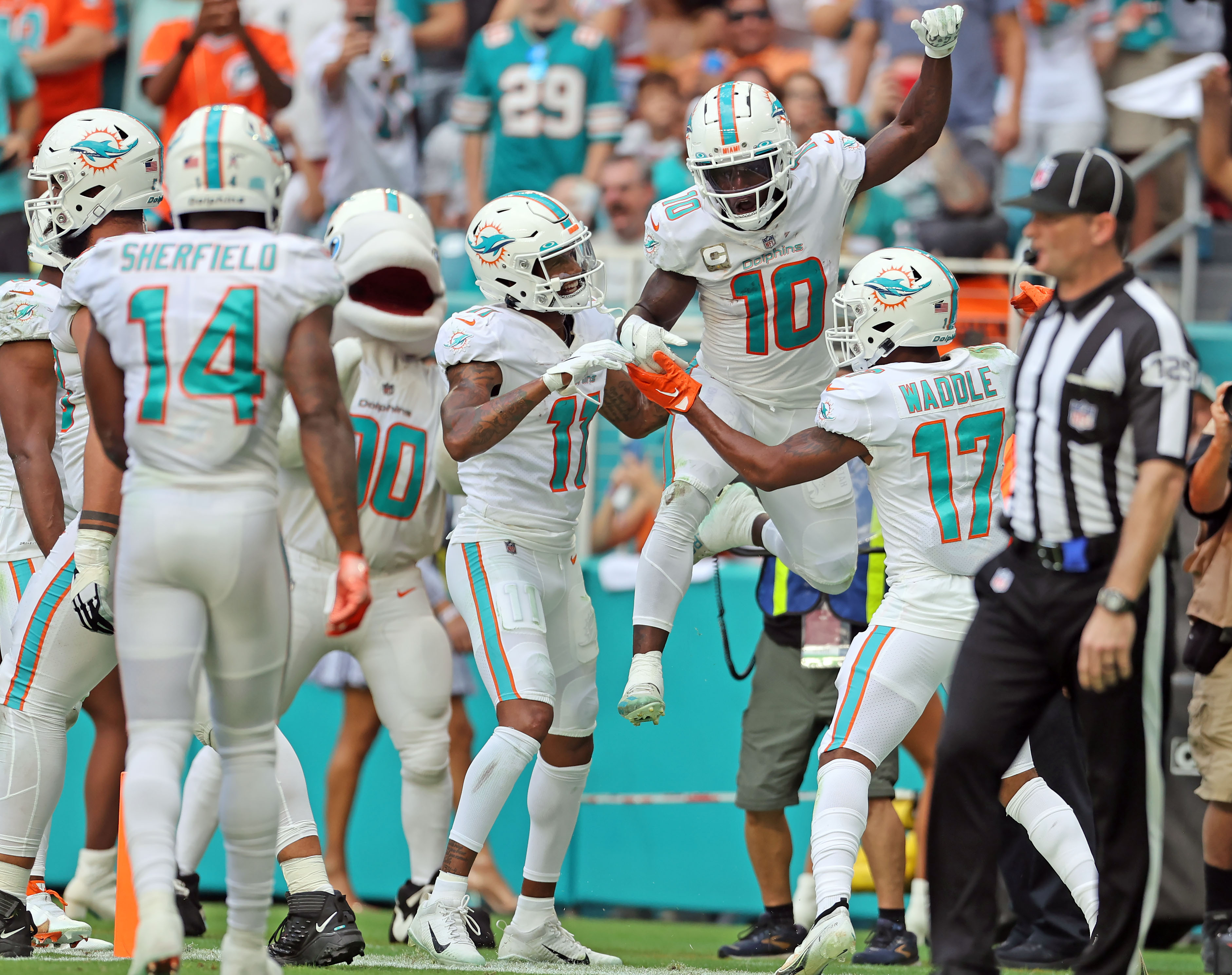 Miami Dolphins offense runs through the defense of the Cleveland Browns,  November 13, 2022 