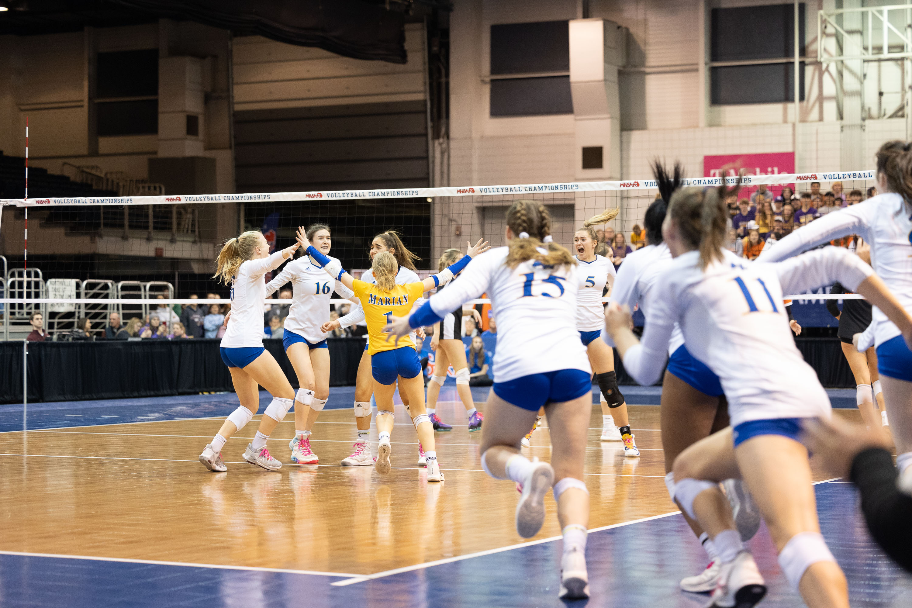 Bloomfield Hills Marian takes on Northville for Division 1 volleyball