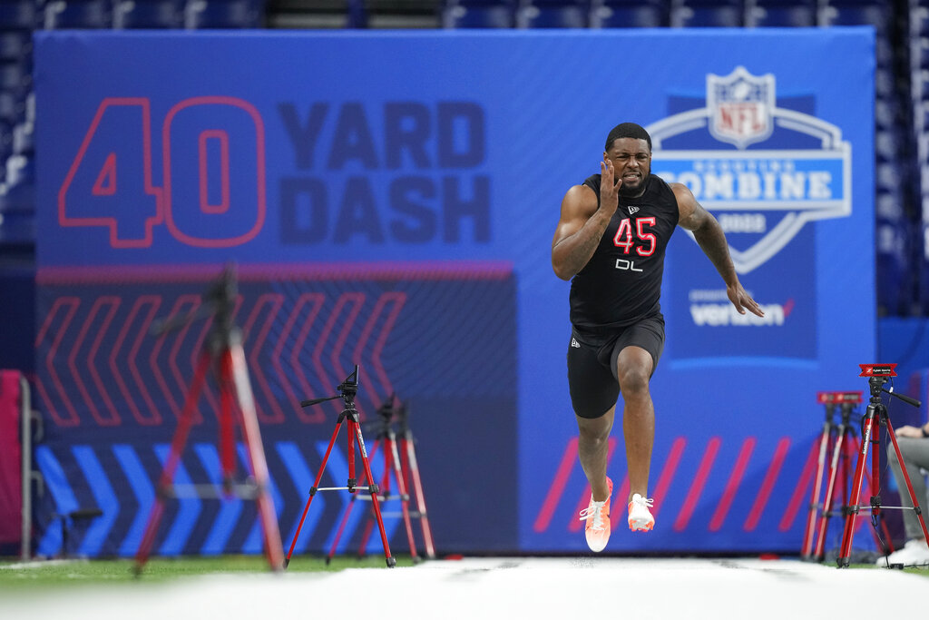 Oregon's Kayvon Thibodeaux, a possible Lions target, withdraws early from  NFL combine 