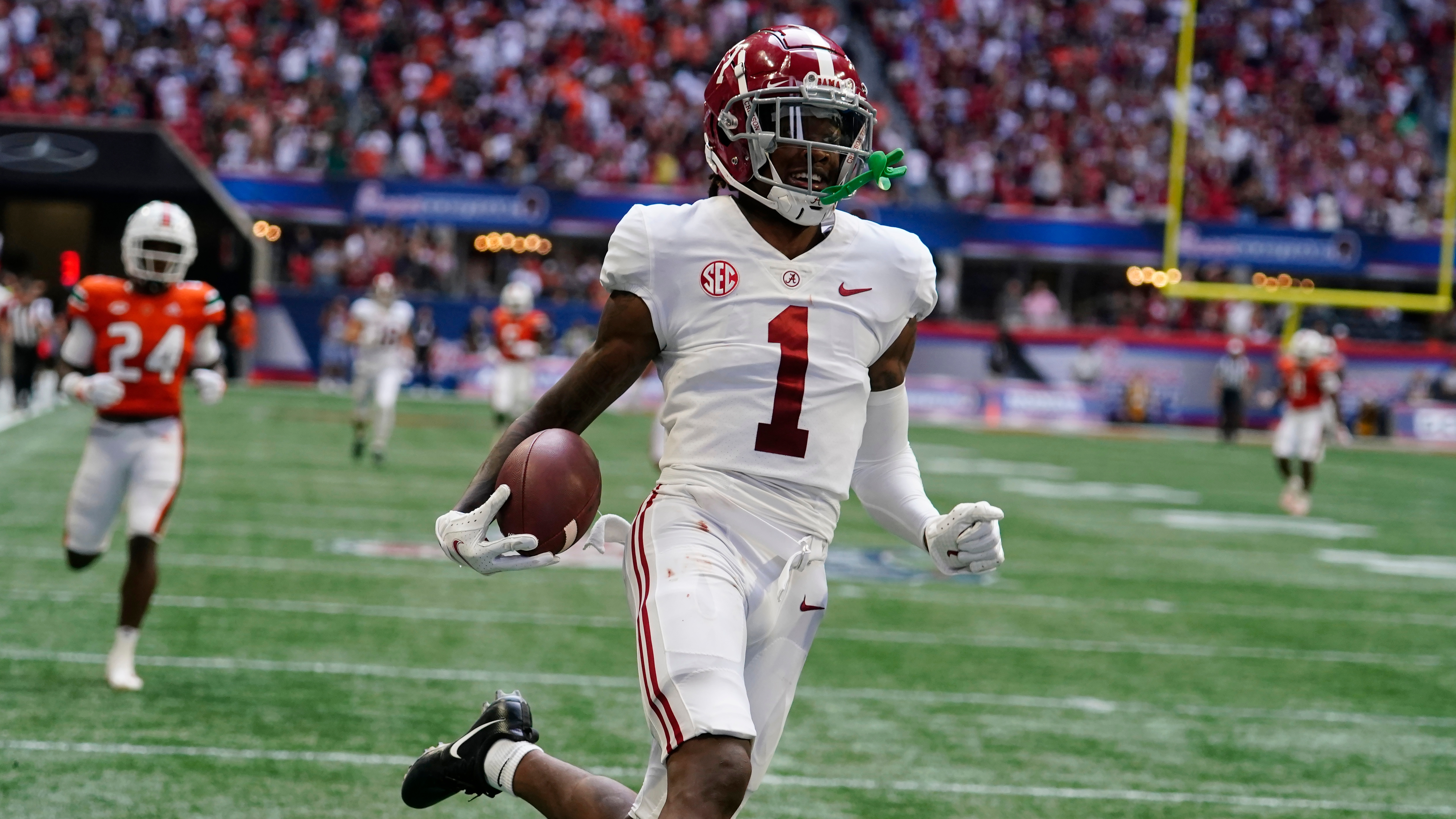 Jameson Williams tied an Alabama mark for second-longest TD catch