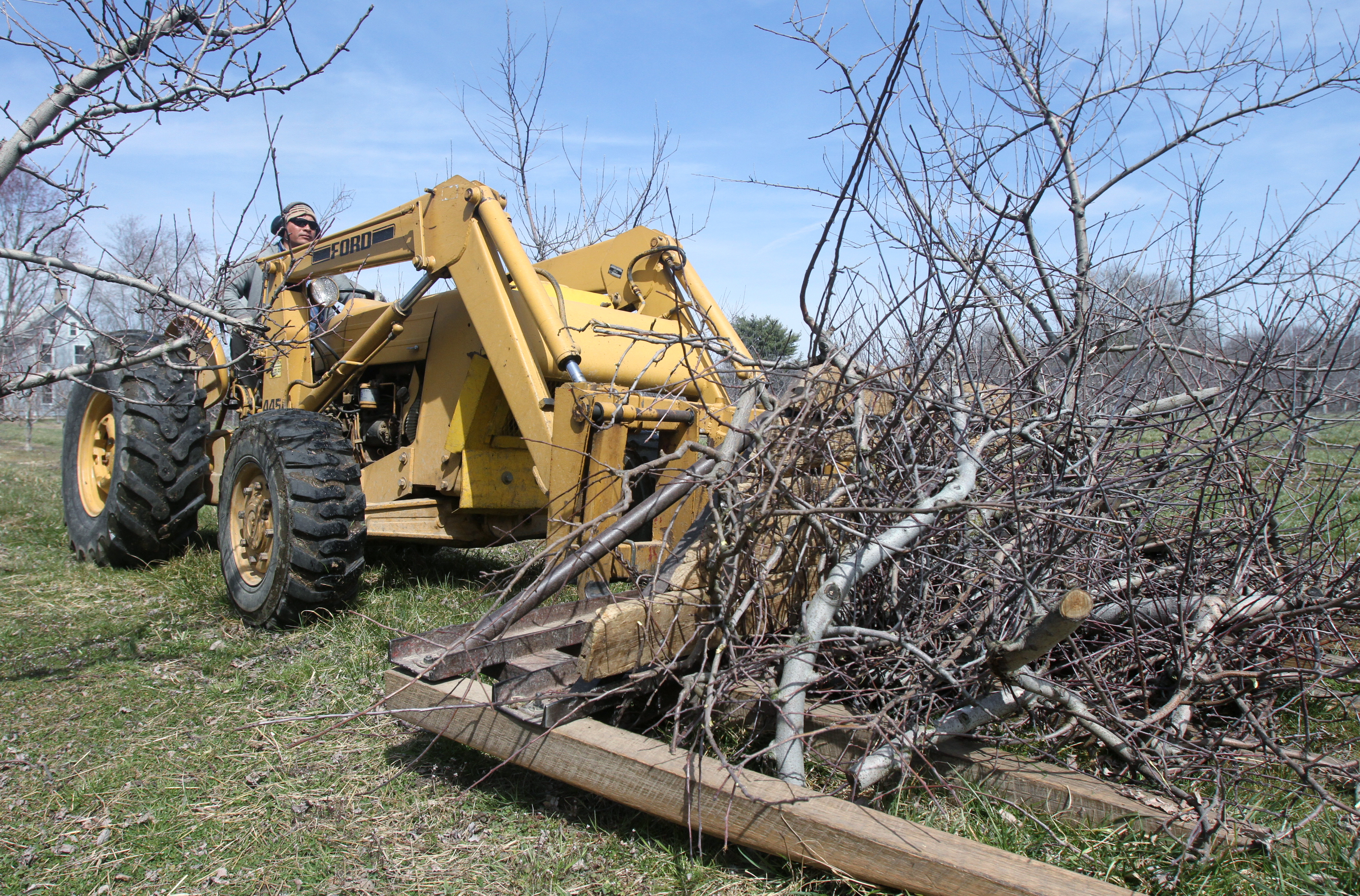 Coronavirus Projects Clogging Your Yard Bethlehem s Opening Its Yard Waste Center 