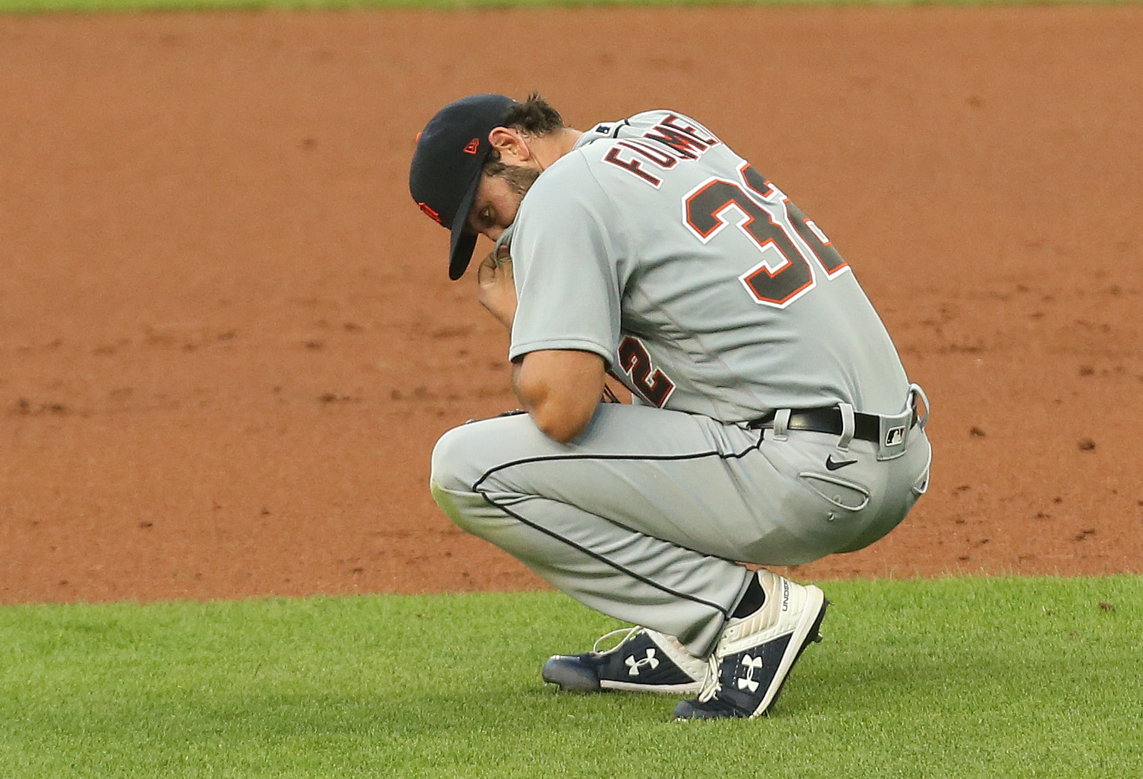 Cubs expect right-hander Michael Fulmer to miss 2024 season following elbow  surgery