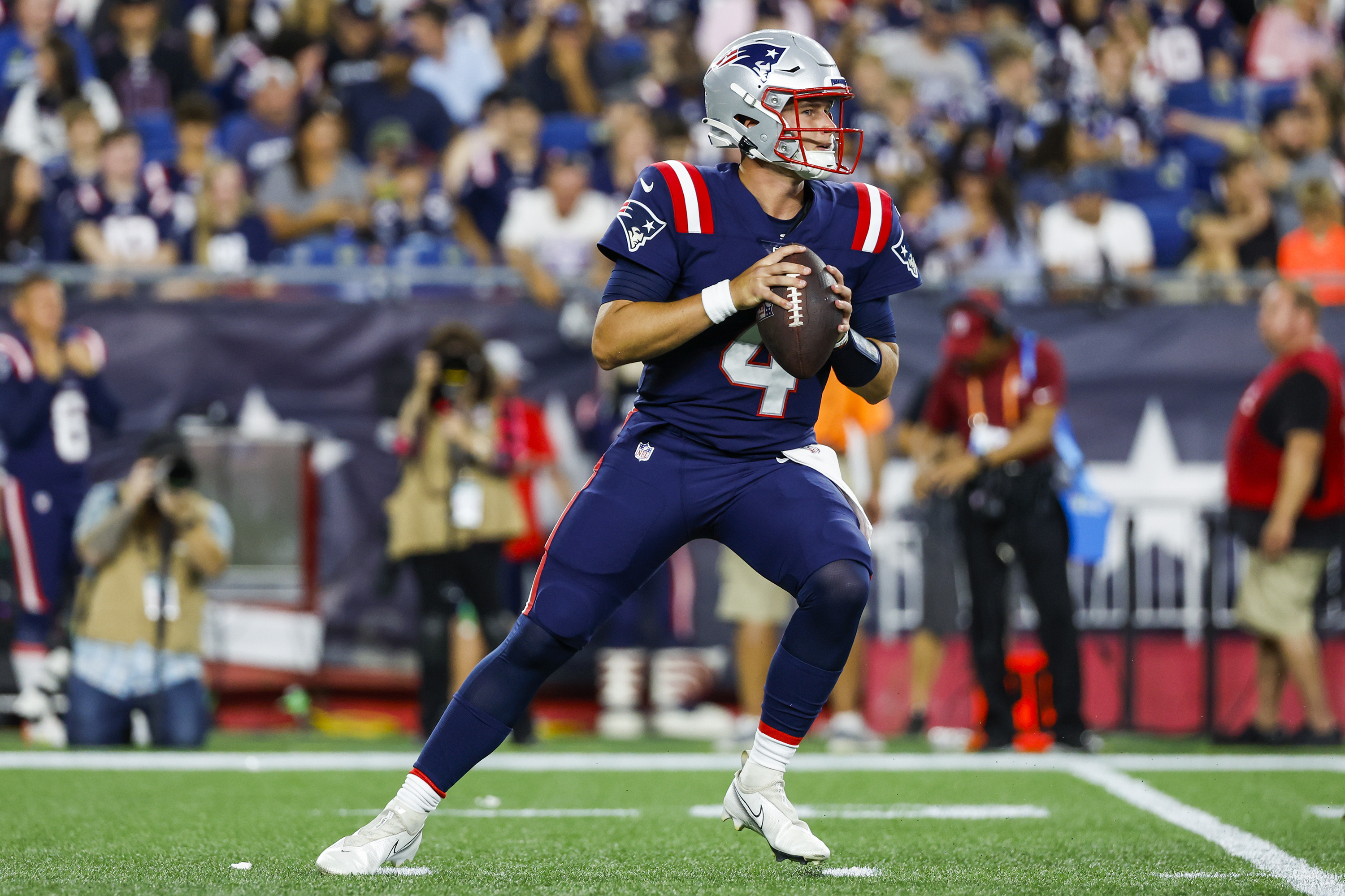 Zappe, Patriots offense struggles in 'real weather' preseason finale