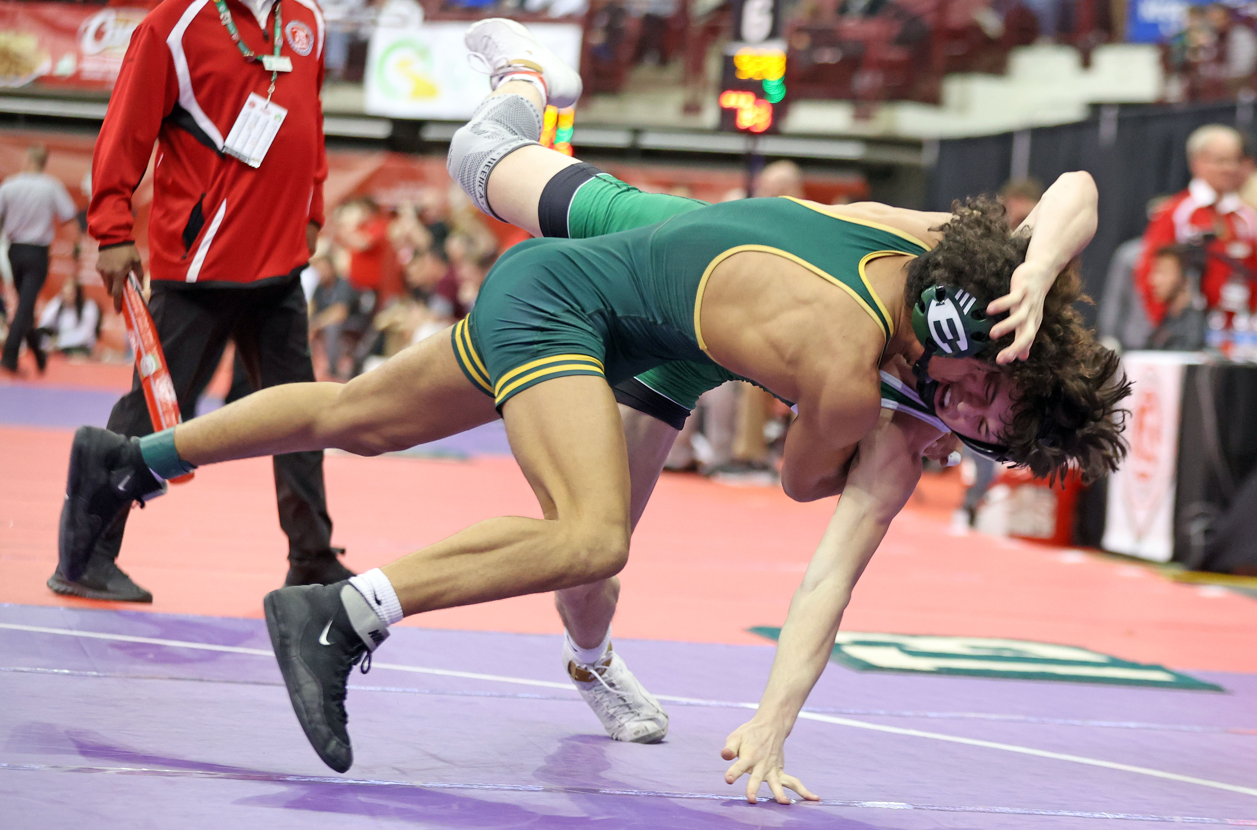 State wrestling championships: DI quarterfinal and semifinal rounds ...