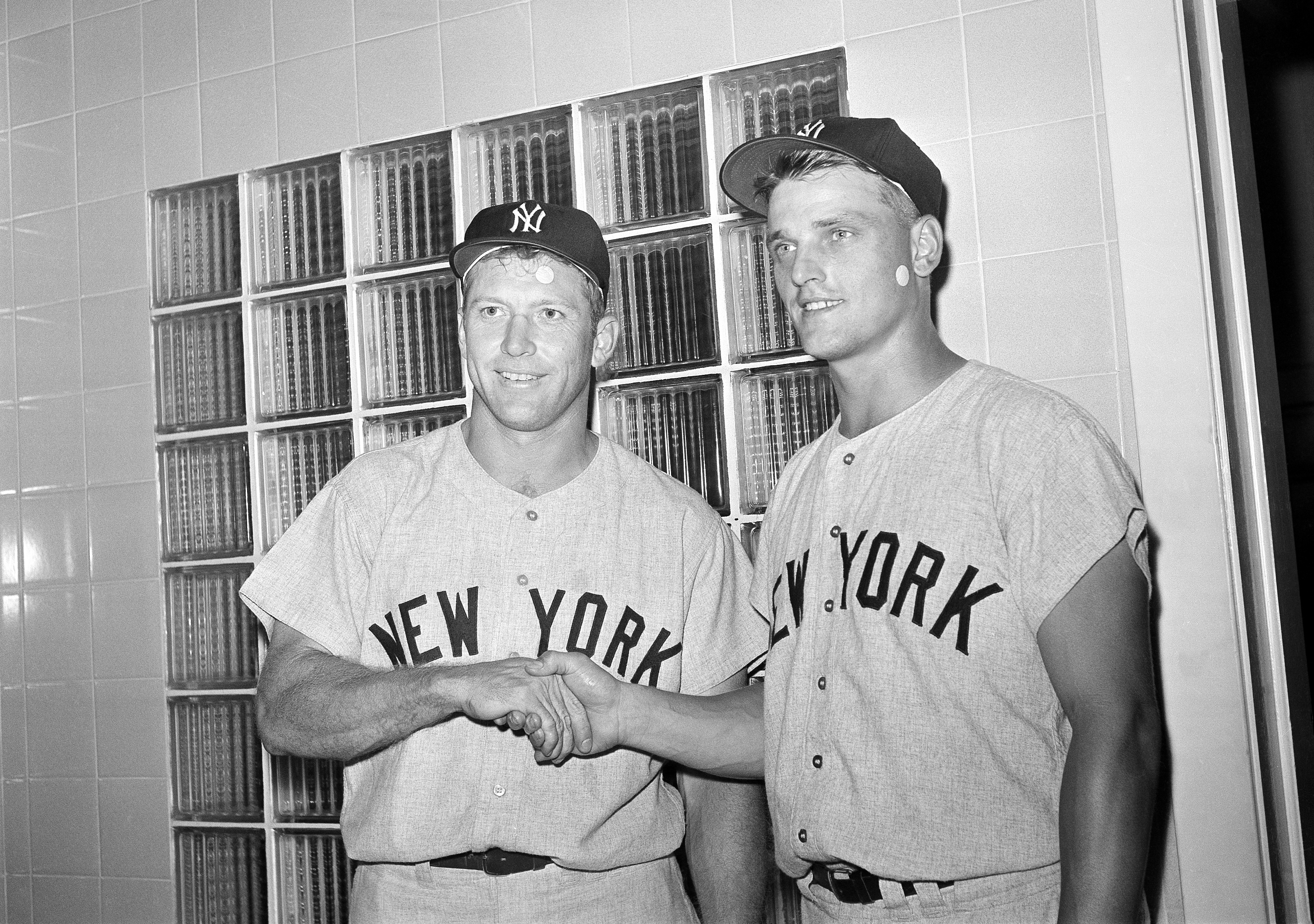 Gallery 1 - The Official Roger Maris Website  New york yankees baseball,  Mickey mantle, Yogi berra