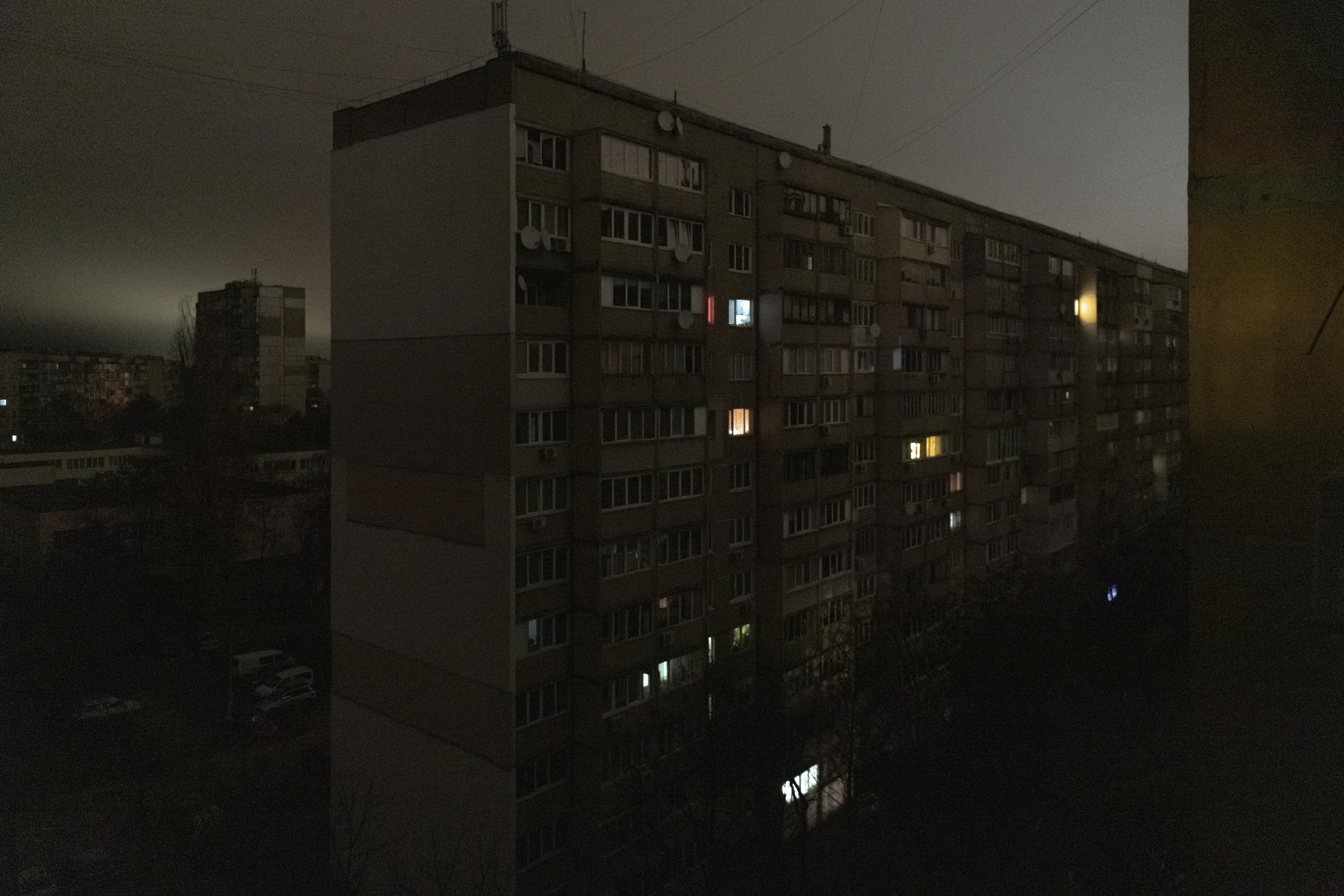 Харьков без света и воды сегодня. Киев без света. Город без света. Дом без света. Киев ночью без света.