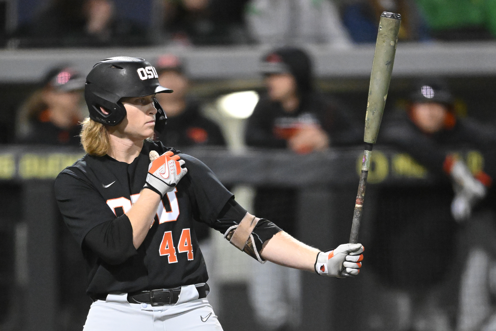 Oregon State baseball's resurgence: How a nameplate takedown, a fox hat and  lineup changes saved the Beavers' season 