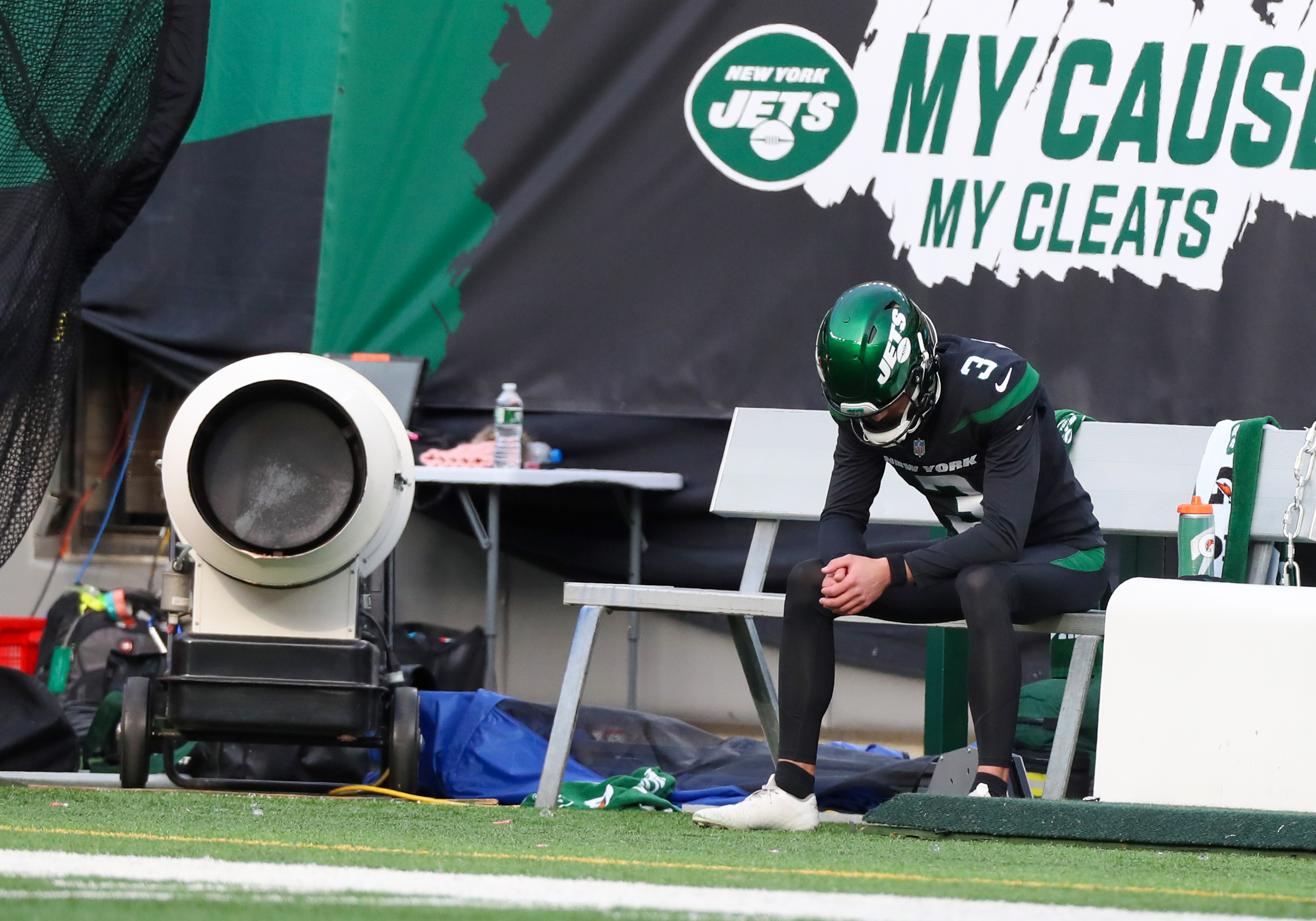 Jets injury report: Elijah Moore day-to-day, Tevin Coleman in concussion  protocol