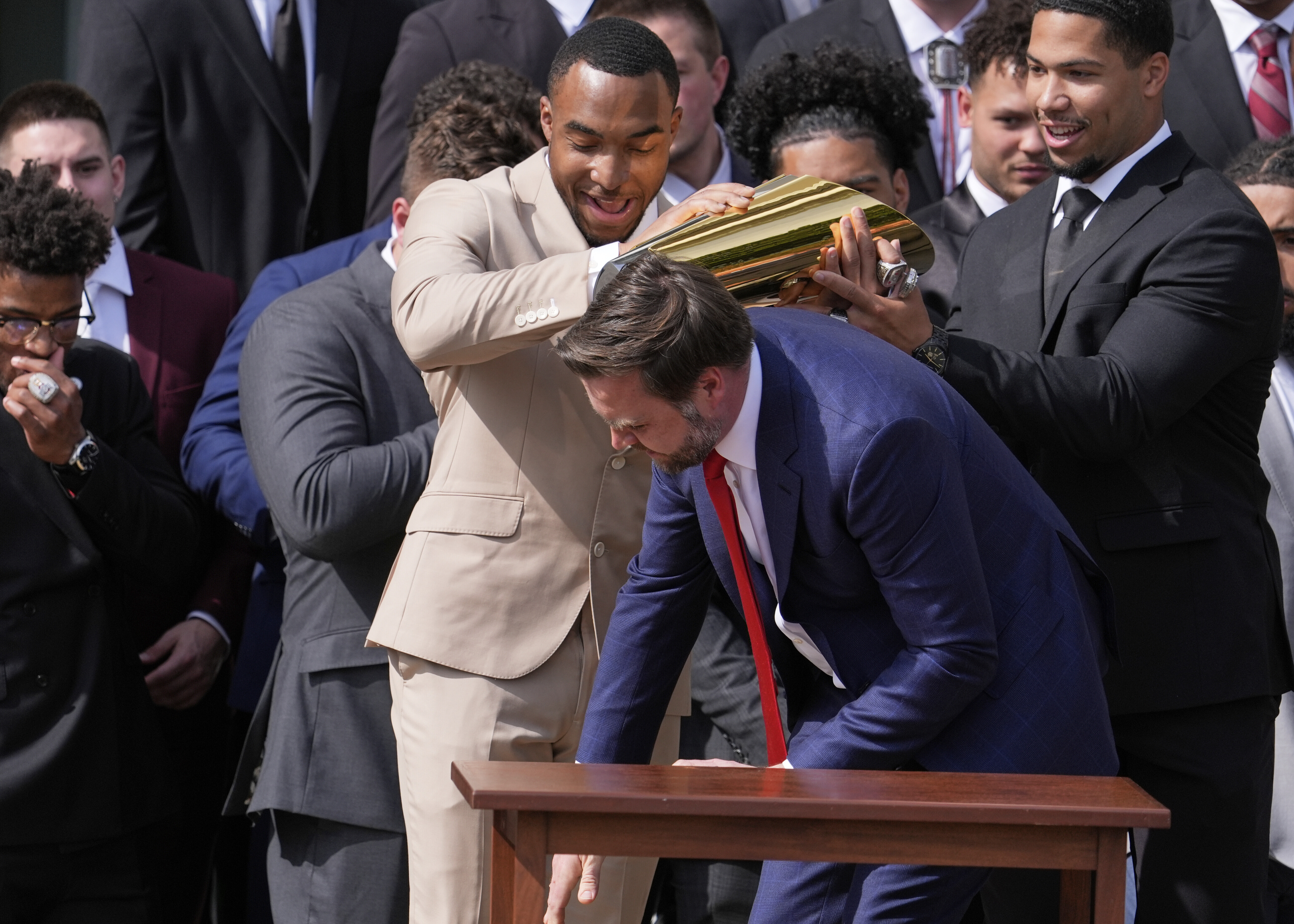 Vance fumbles championship trophy during Ohio State football's