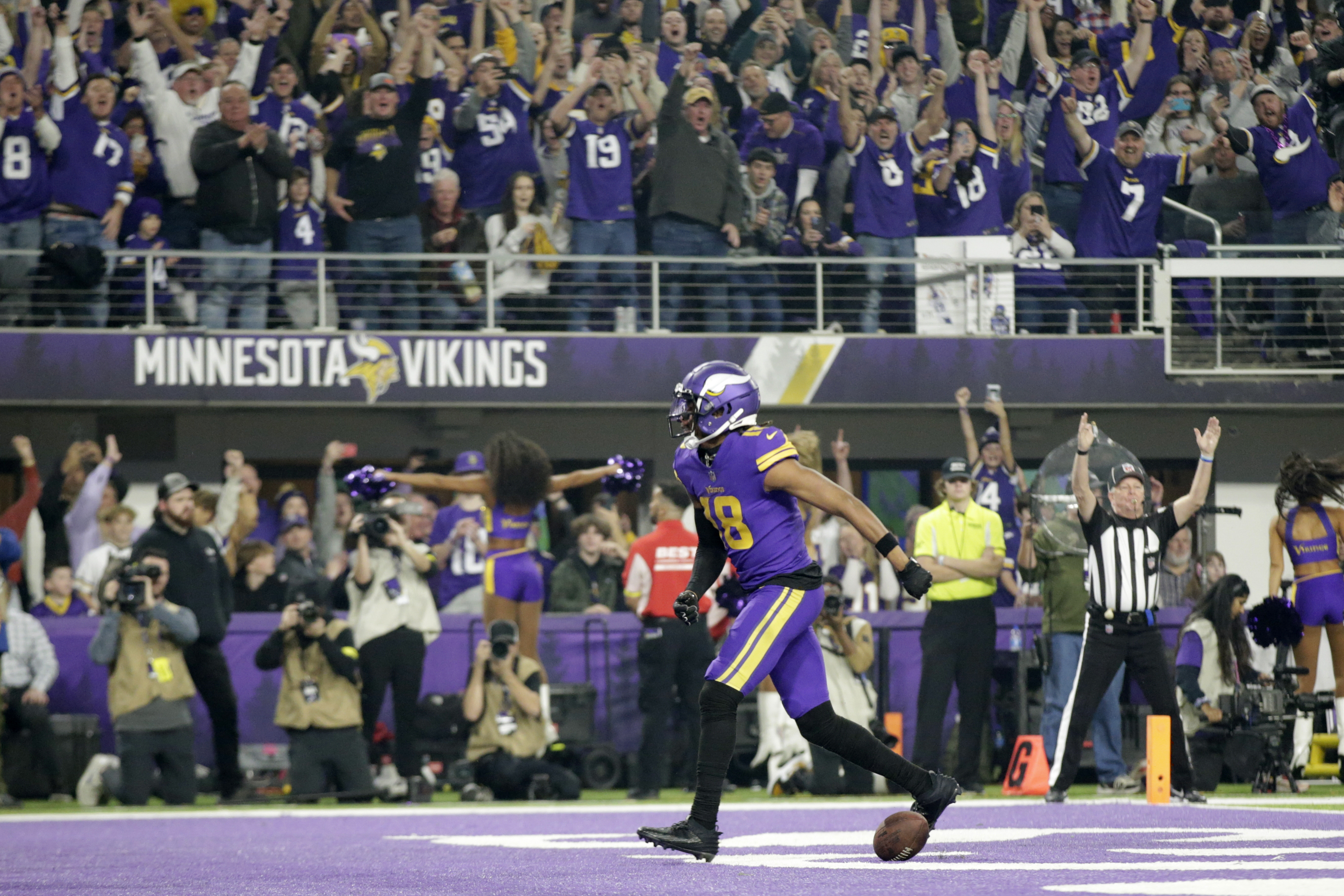 Vikings sack Mac Jones, Patriots 33-26 on Thanksgiving night